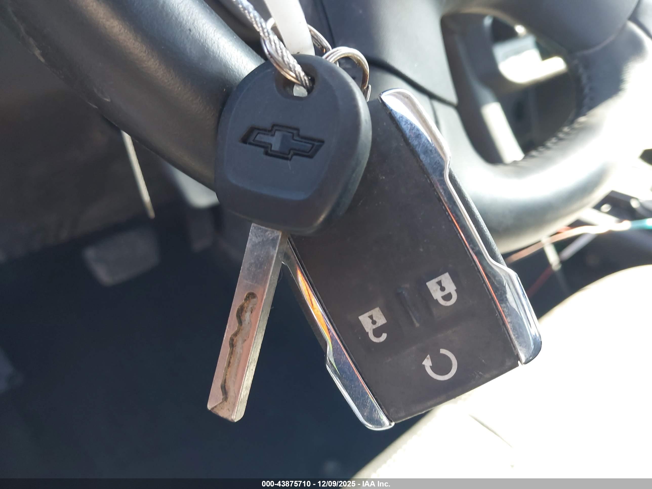 CHEVROLET COLORADO image 11