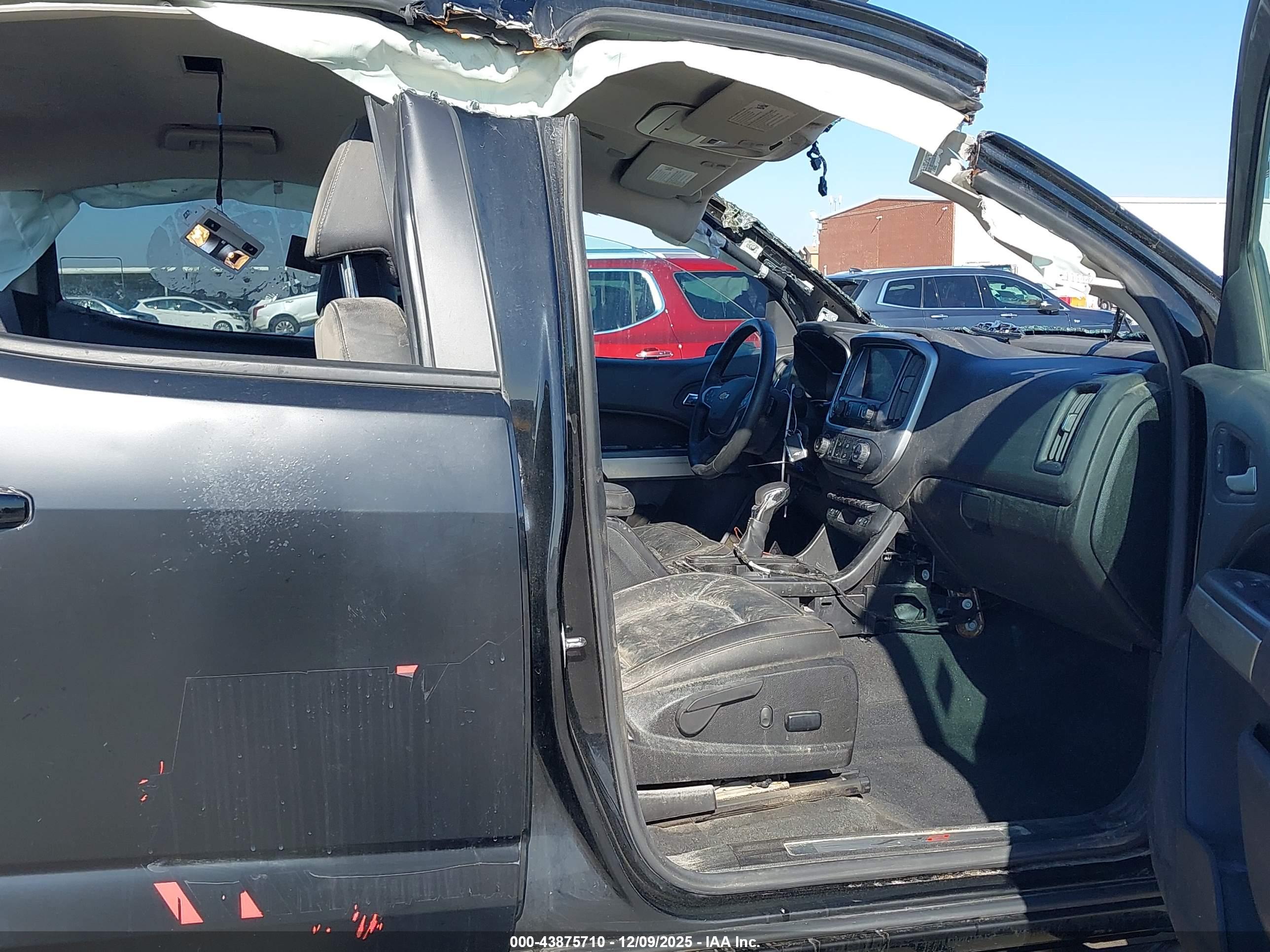 CHEVROLET COLORADO image 5
