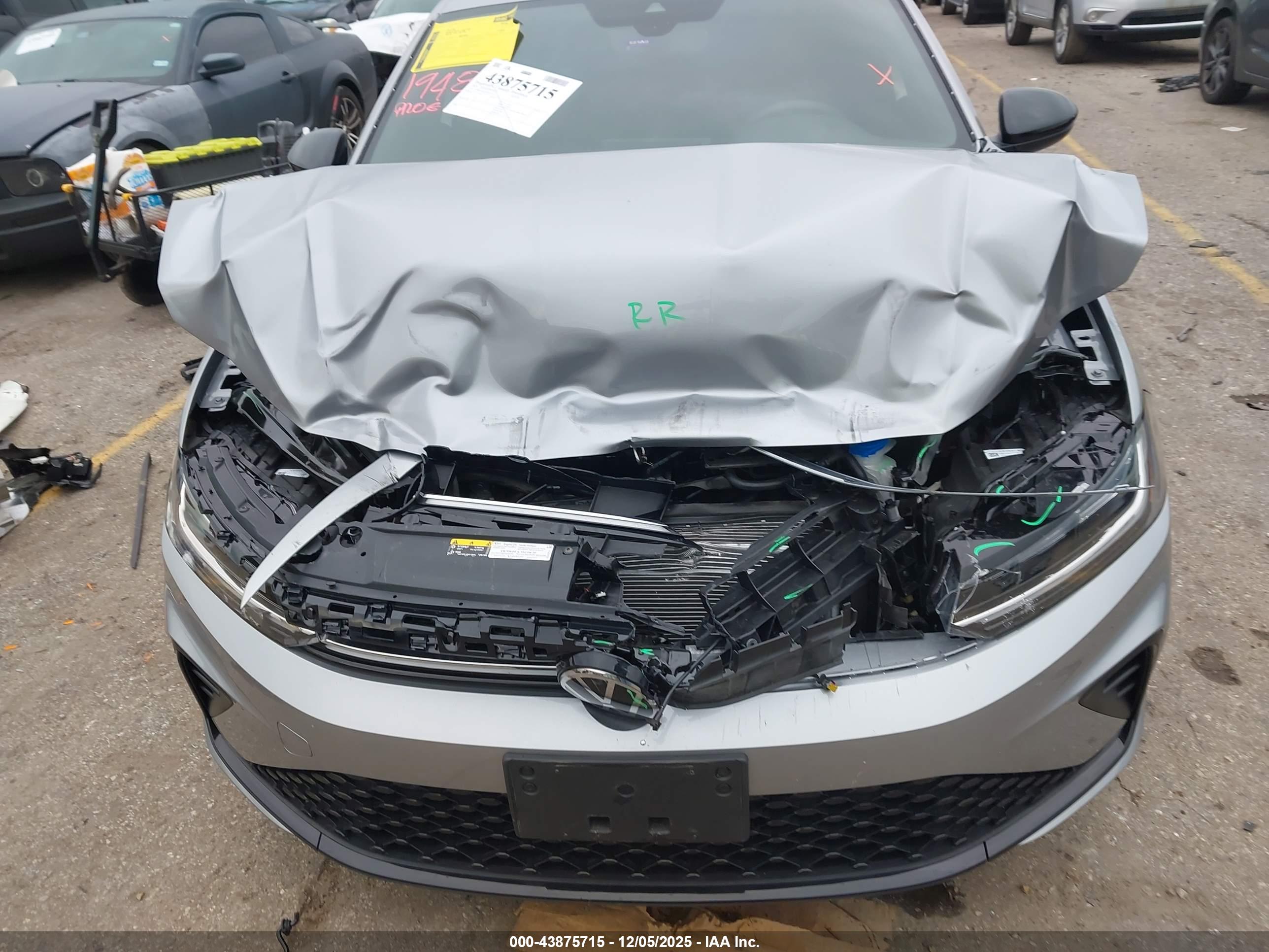 VOLKSWAGEN JETTA image 6