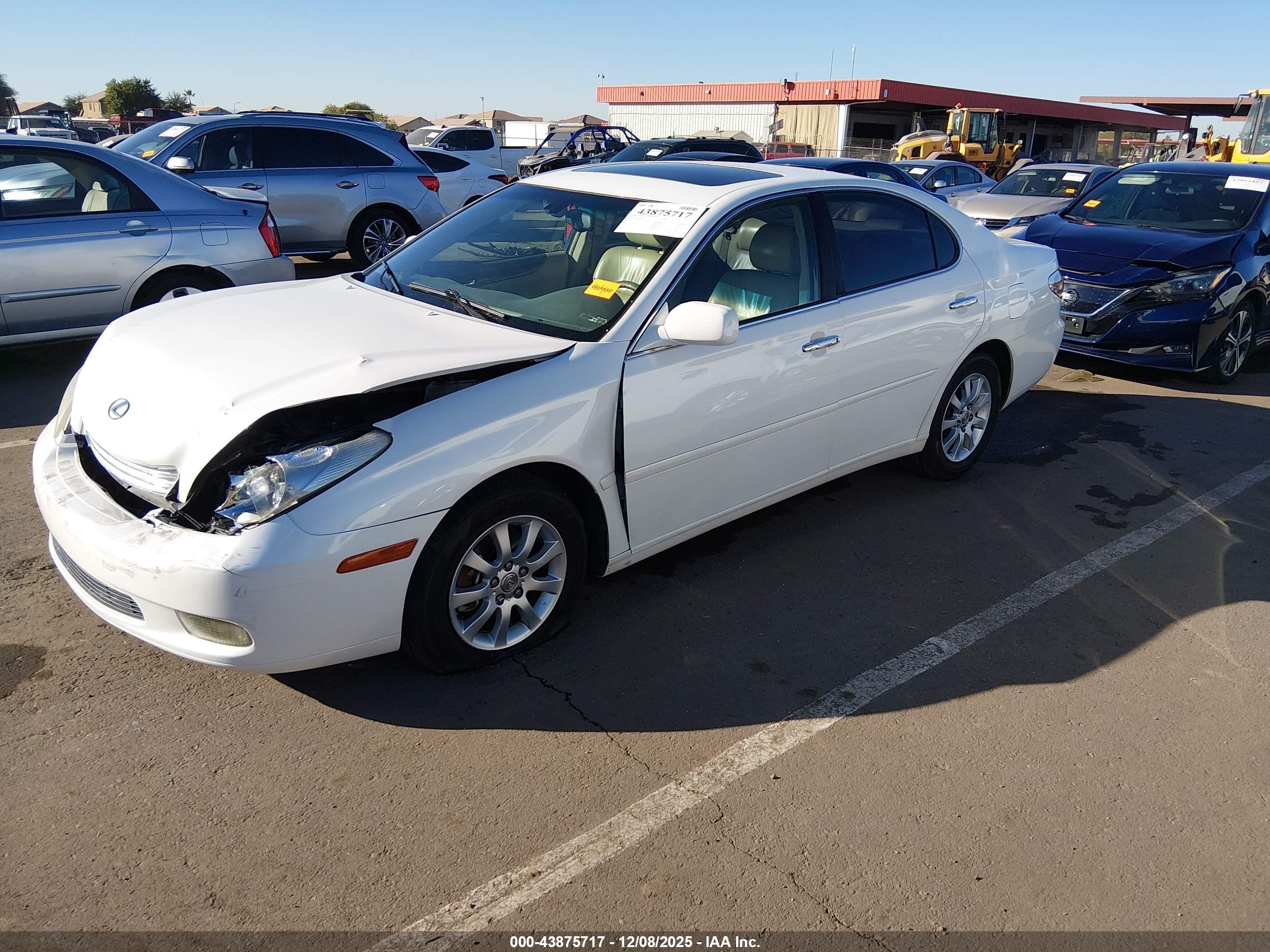 LEXUS ES image 2
