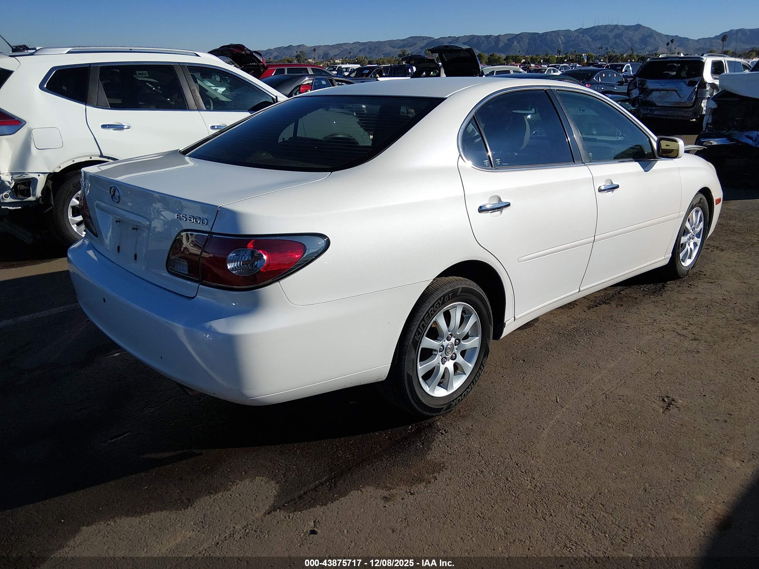 LEXUS ES image 4