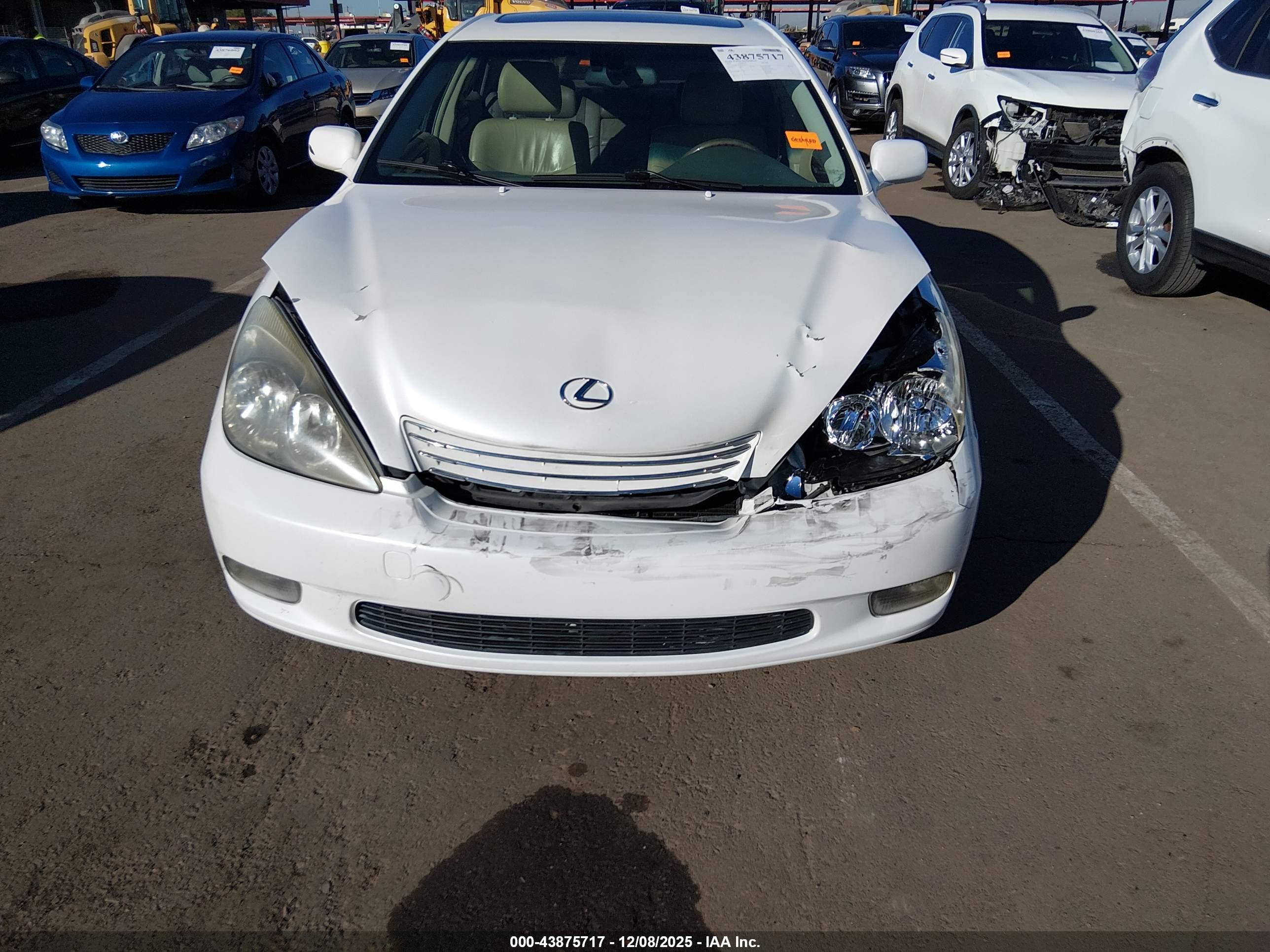 LEXUS ES image 6