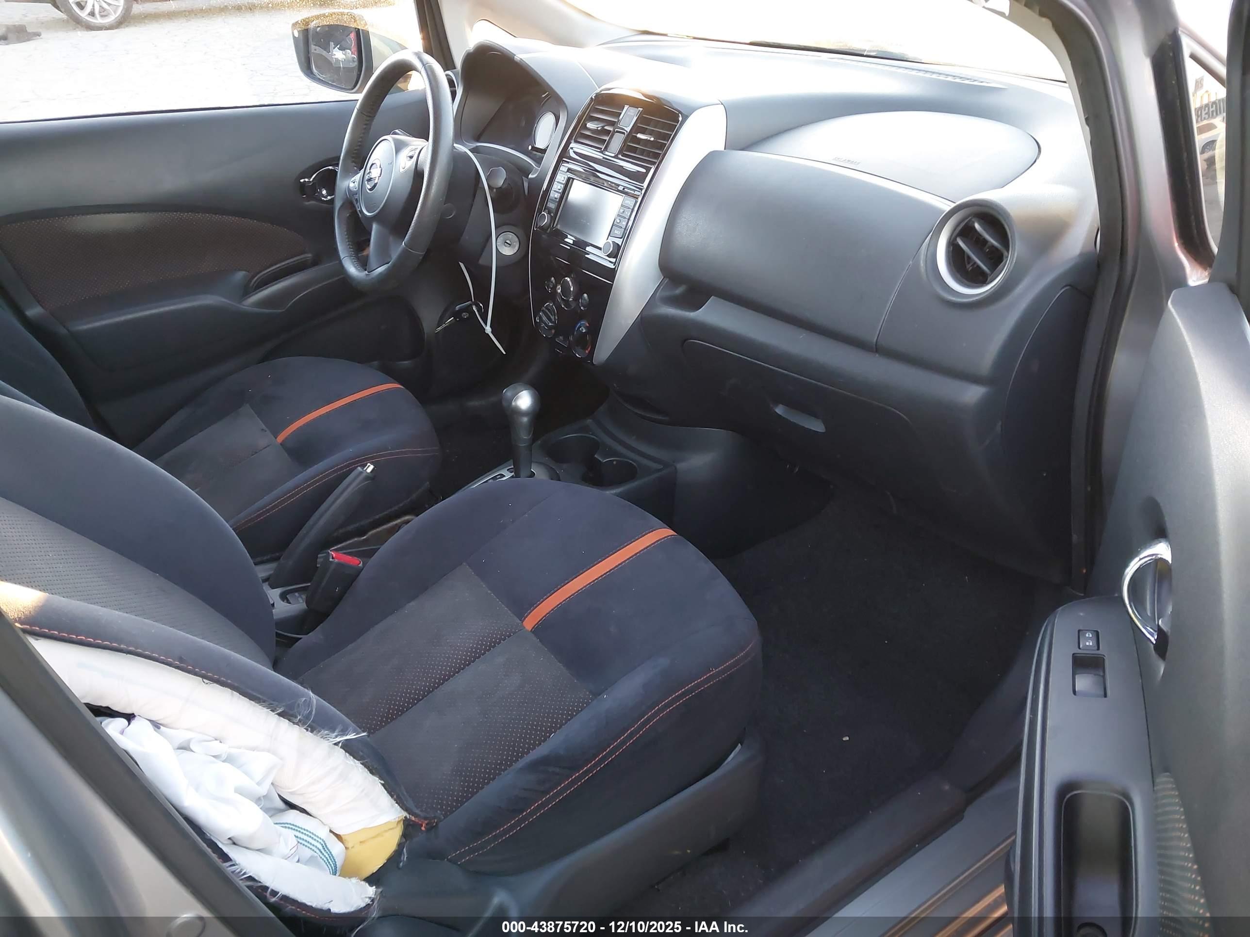 NISSAN VERSA image 5