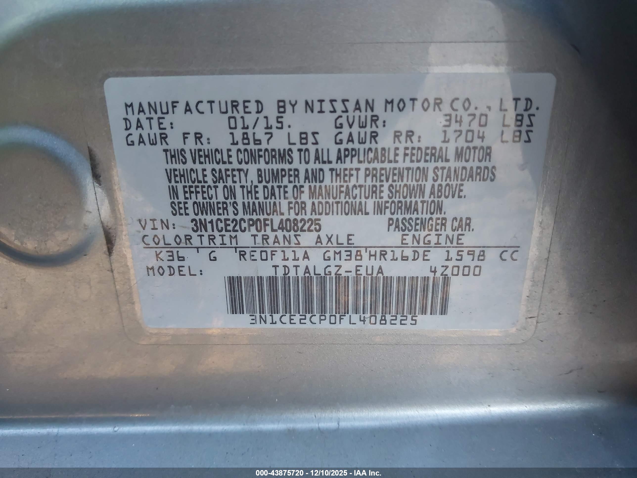 NISSAN VERSA image 9