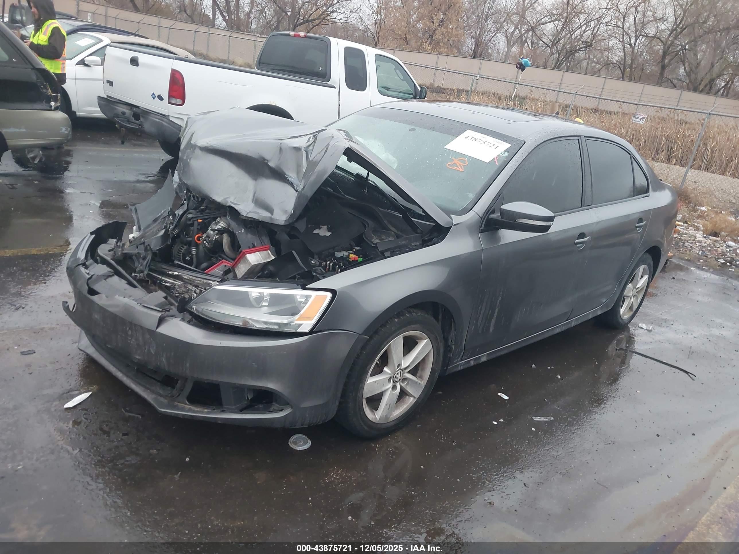 VOLKSWAGEN JETTA image 2