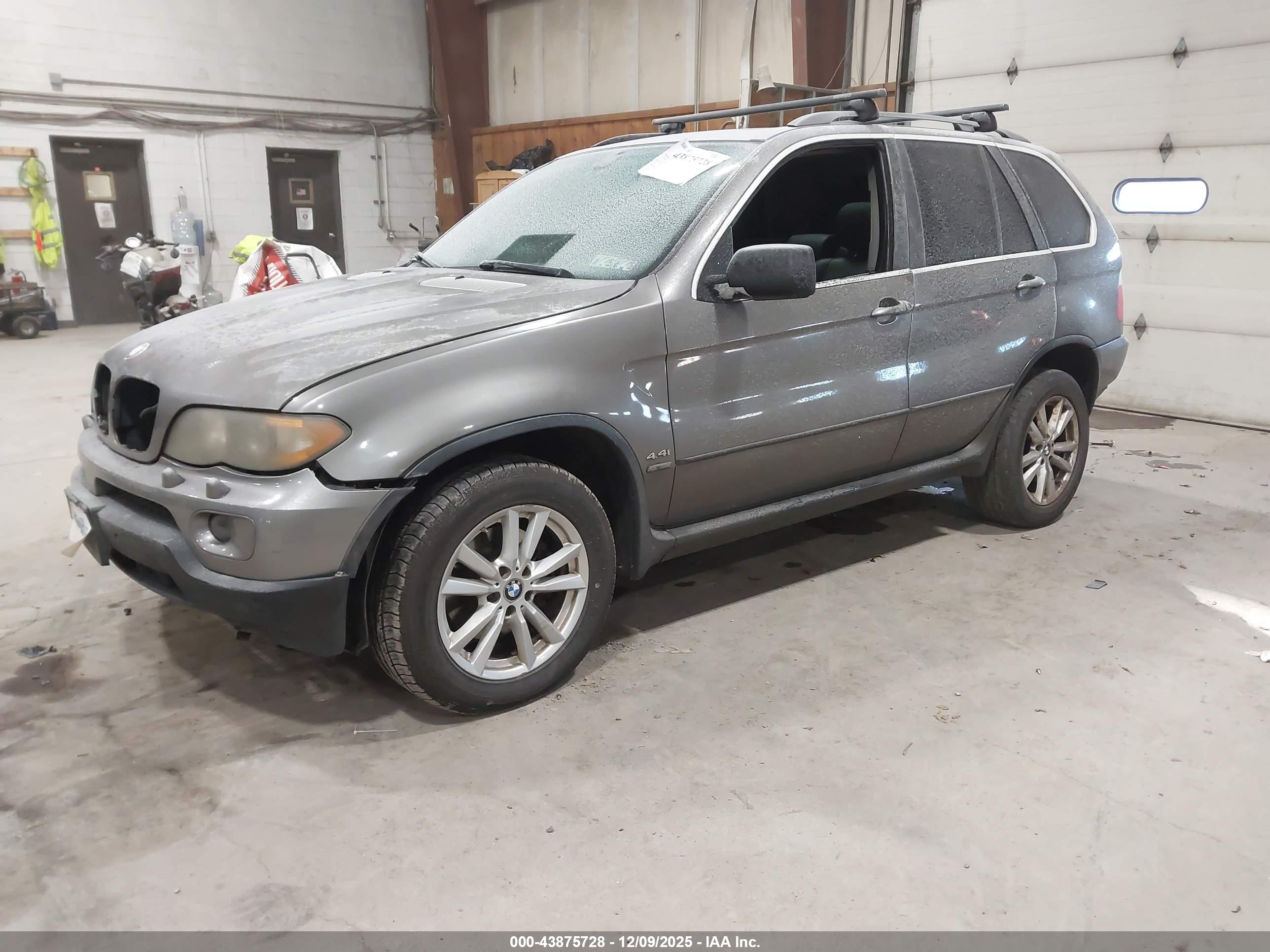 BMW X5 image 2