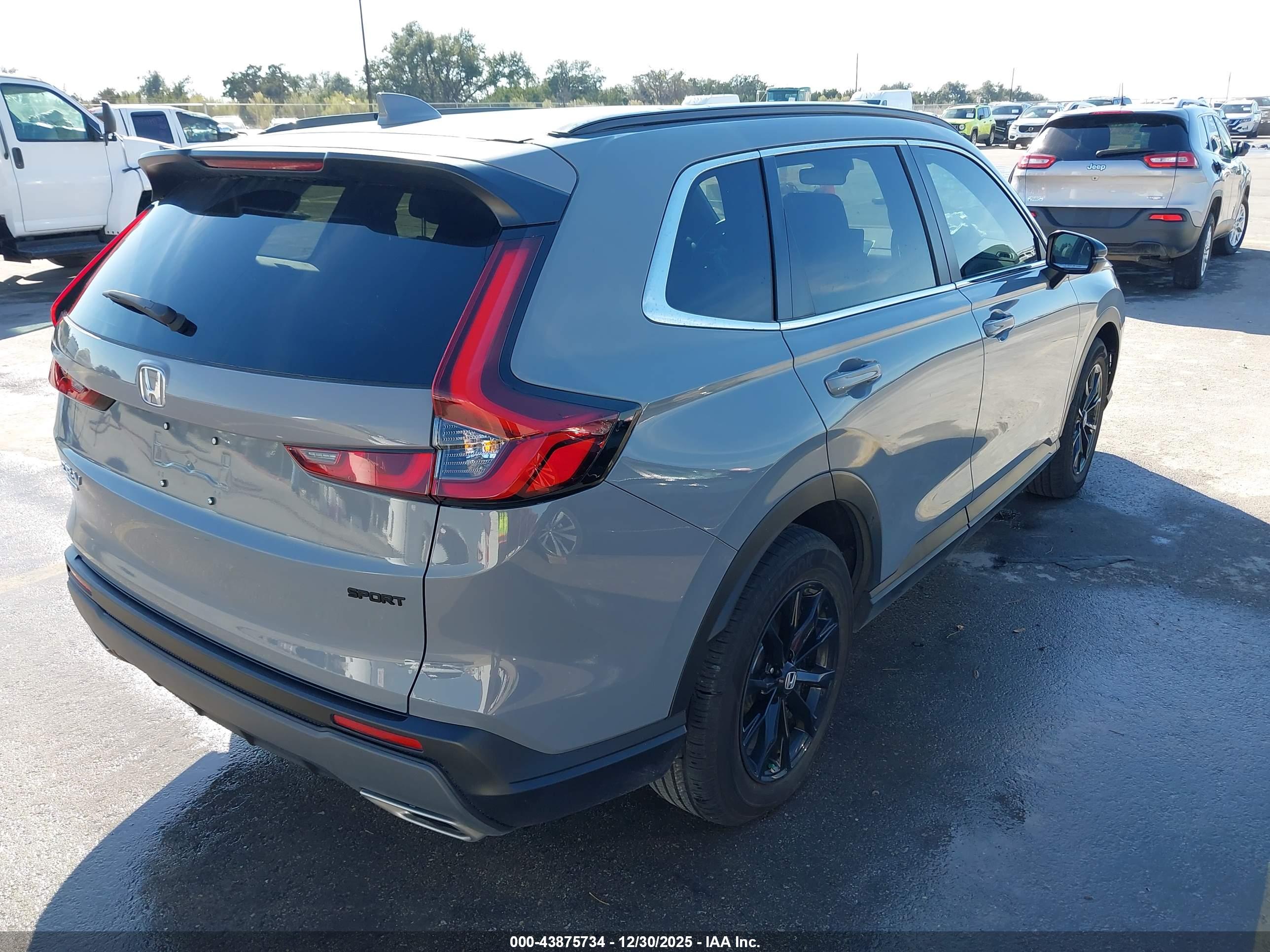 HONDA CR-V image 4