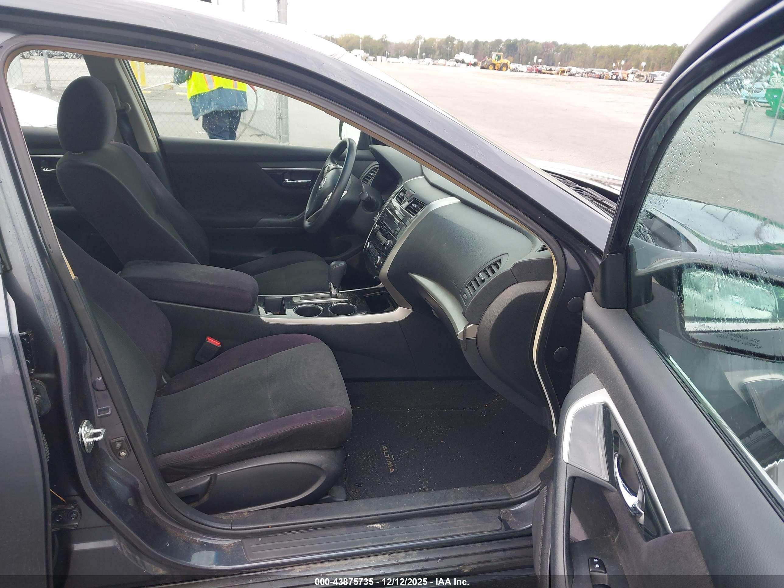 NISSAN ALTIMA image 5