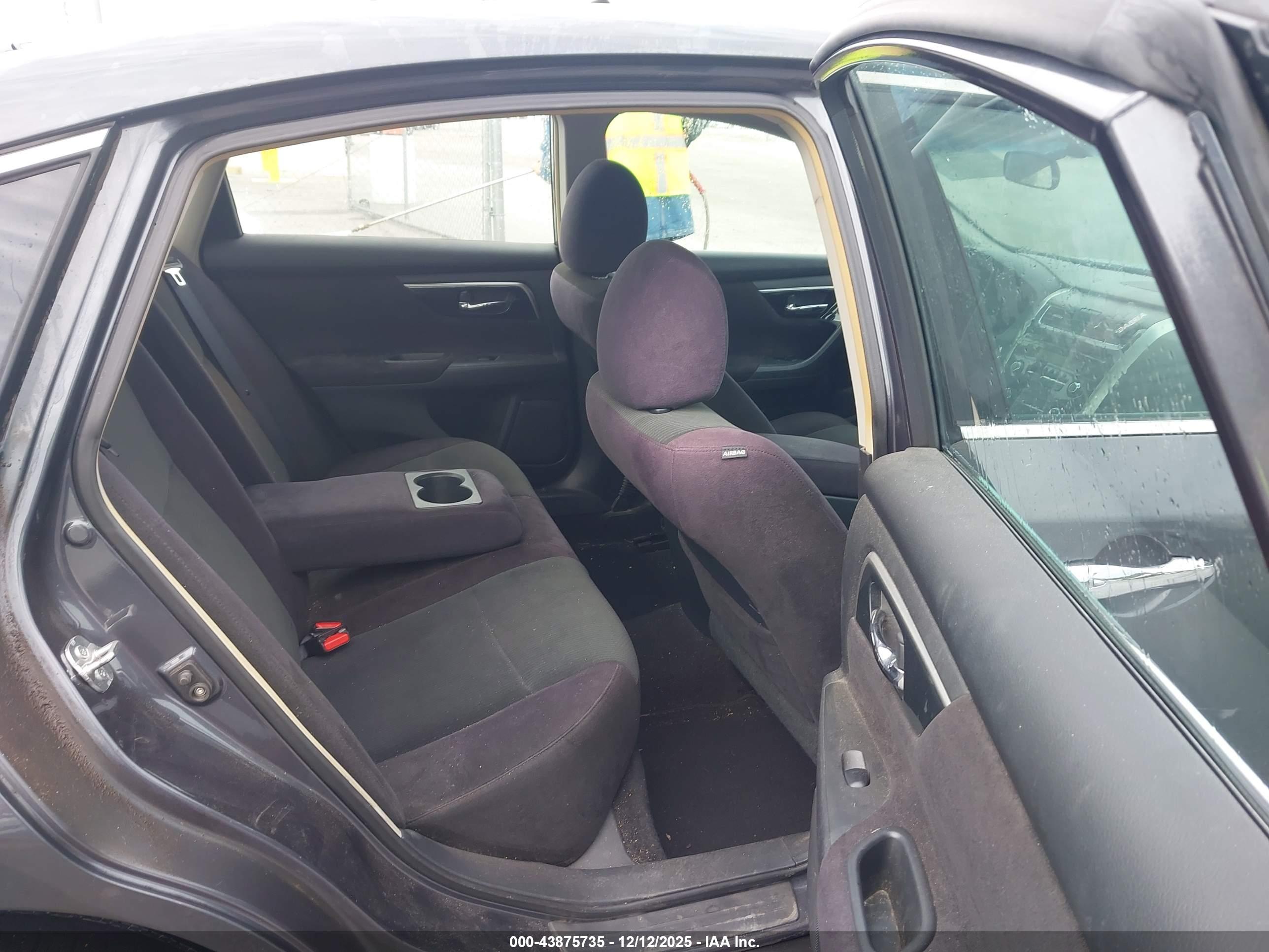 NISSAN ALTIMA image 8