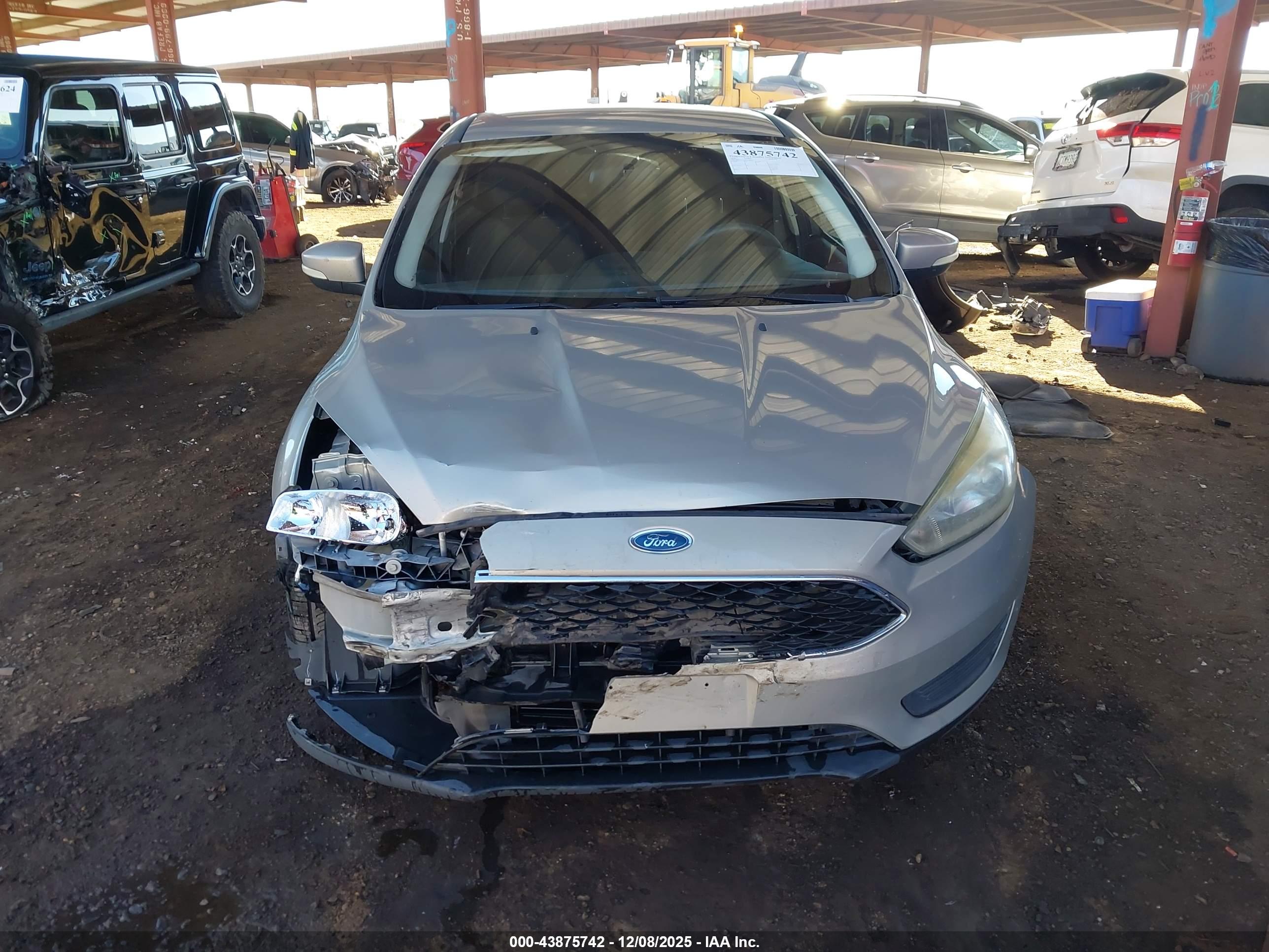 FORD FOCUS image 6