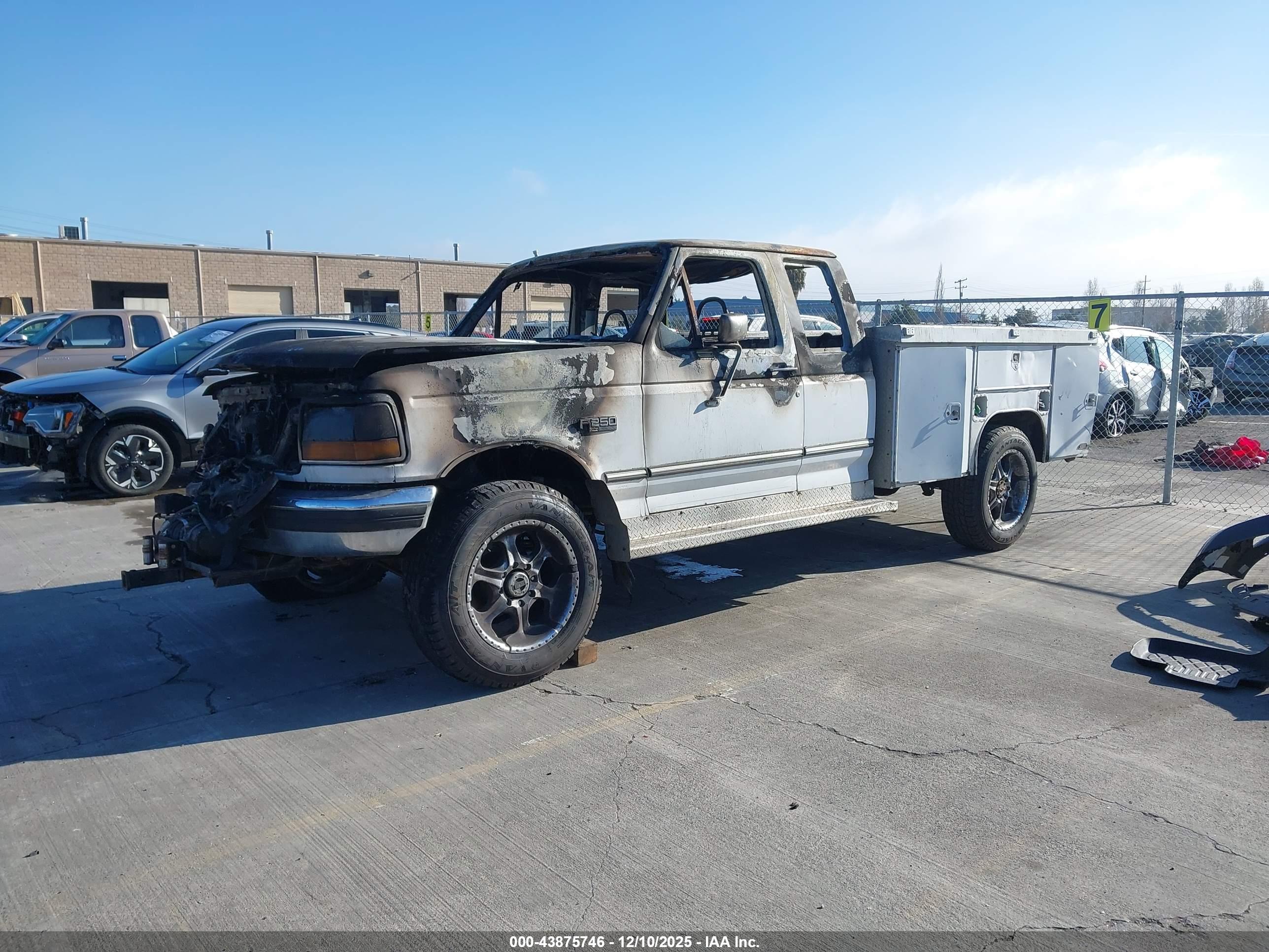 FORD F250 image 2