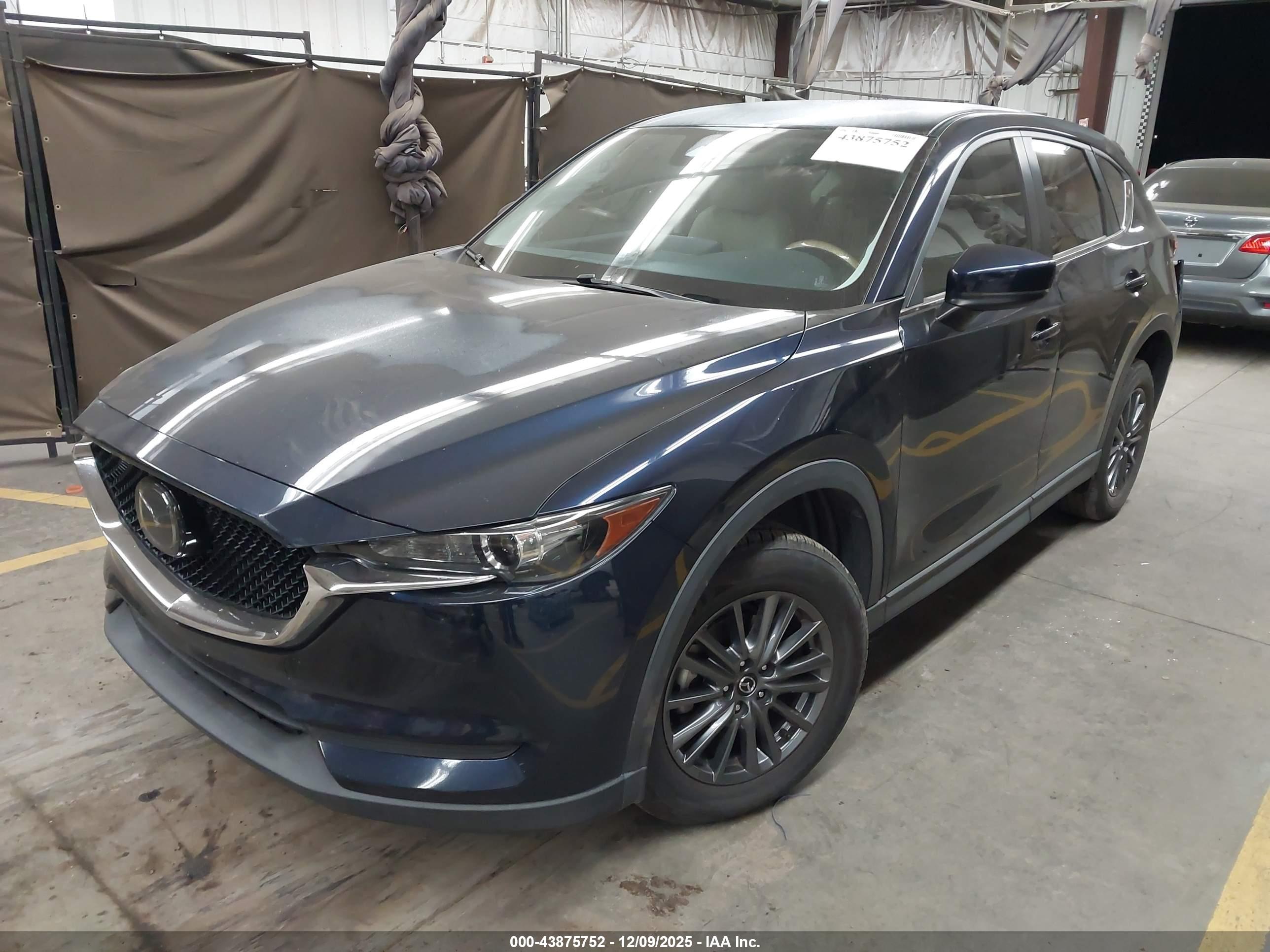 MAZDA CX-5 image 2