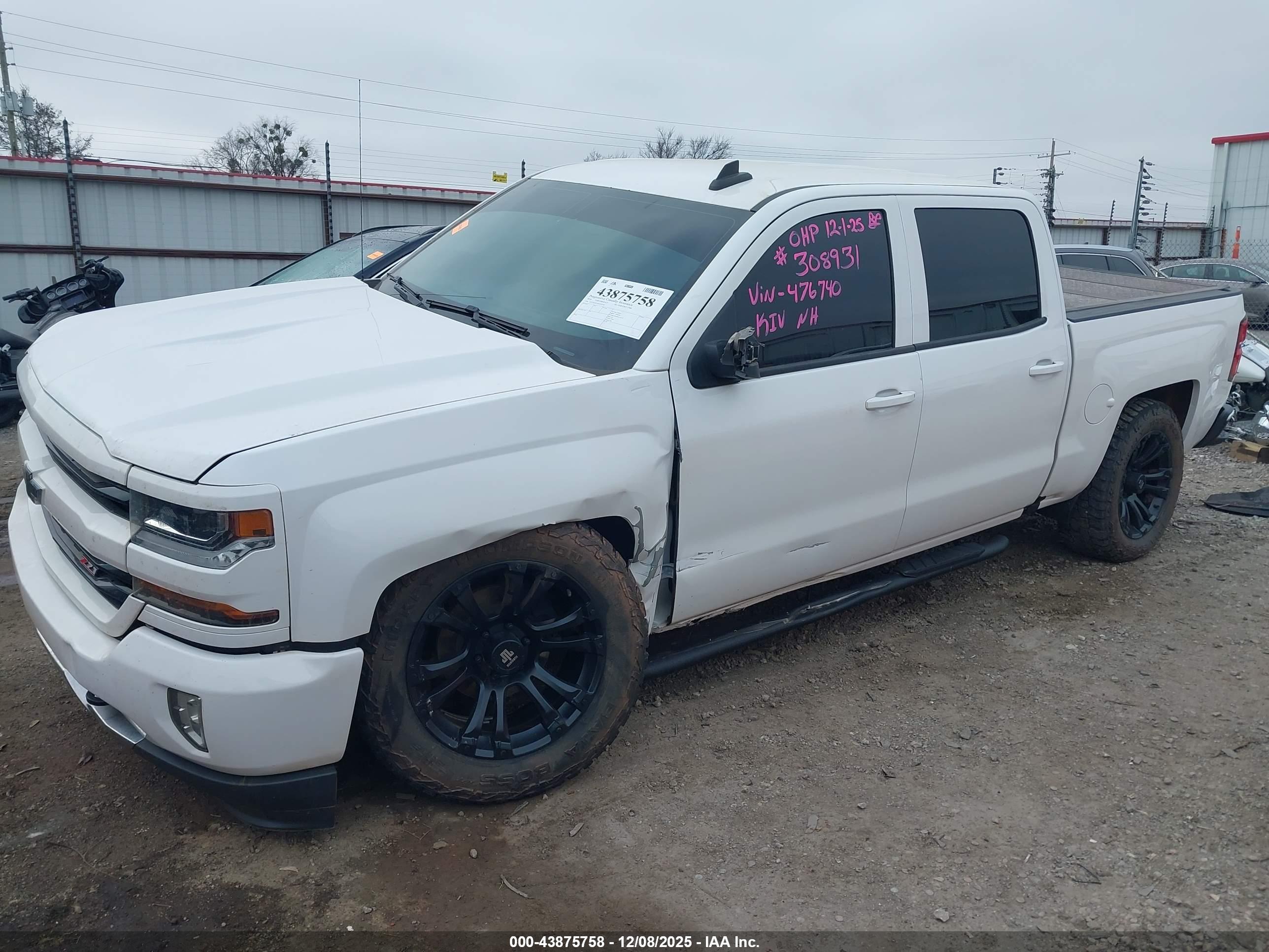 CHEVROLET SILVERADO image 2