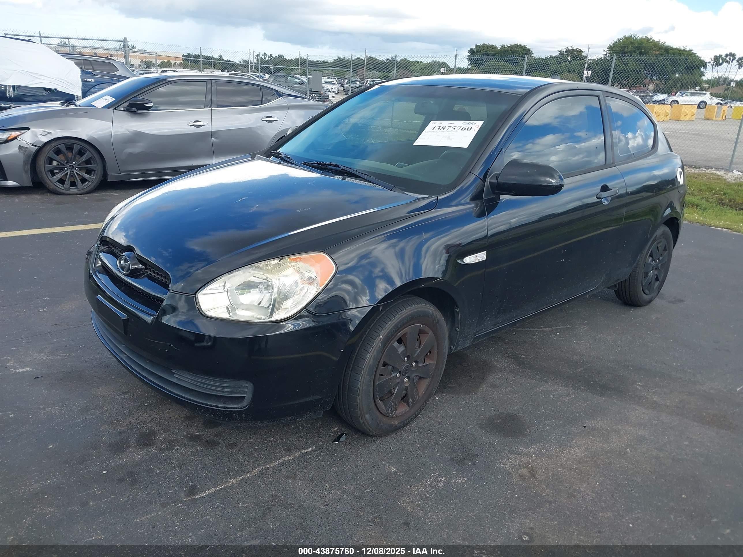 HYUNDAI ACCENT image 2