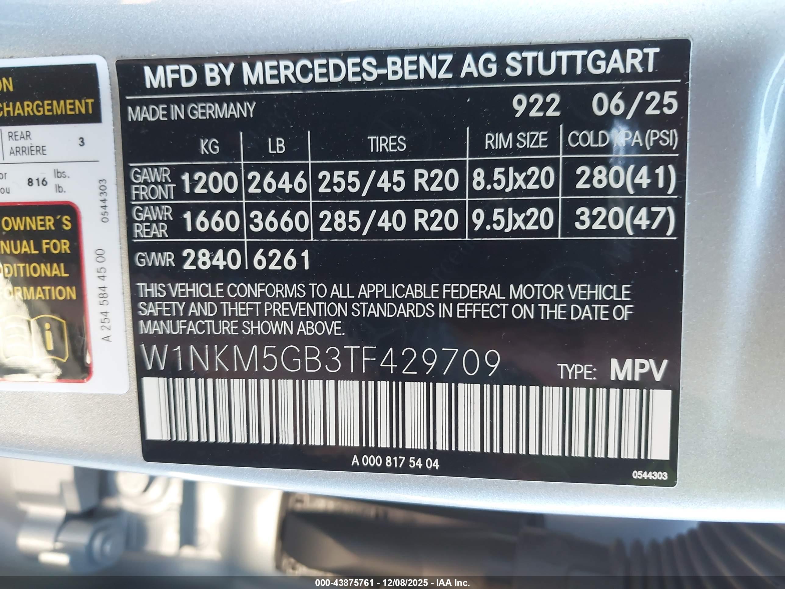 MERCEDES-BENZ GLC image 9