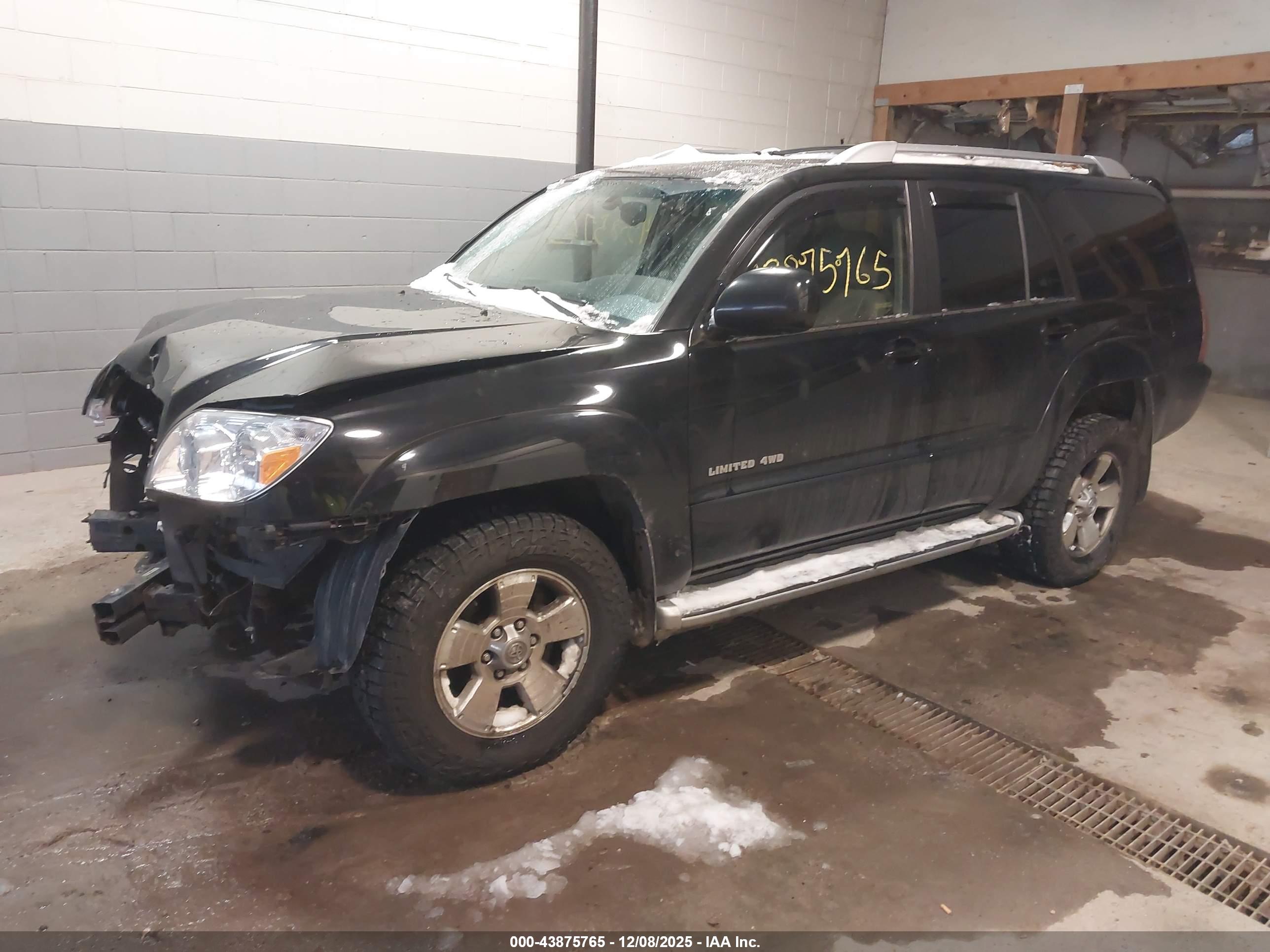 TOYOTA 4RUNNER image 2