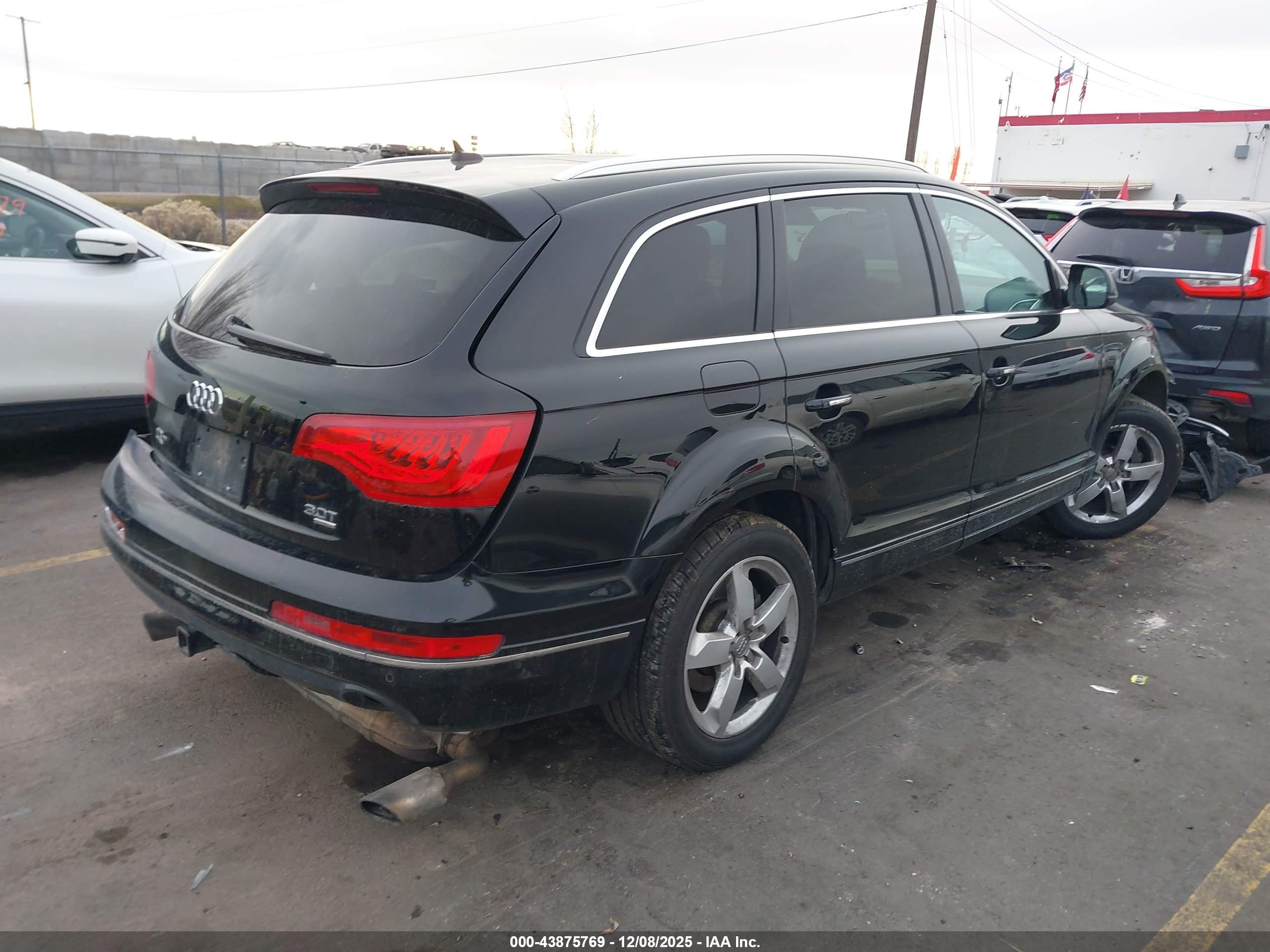 AUDI Q7 image 4