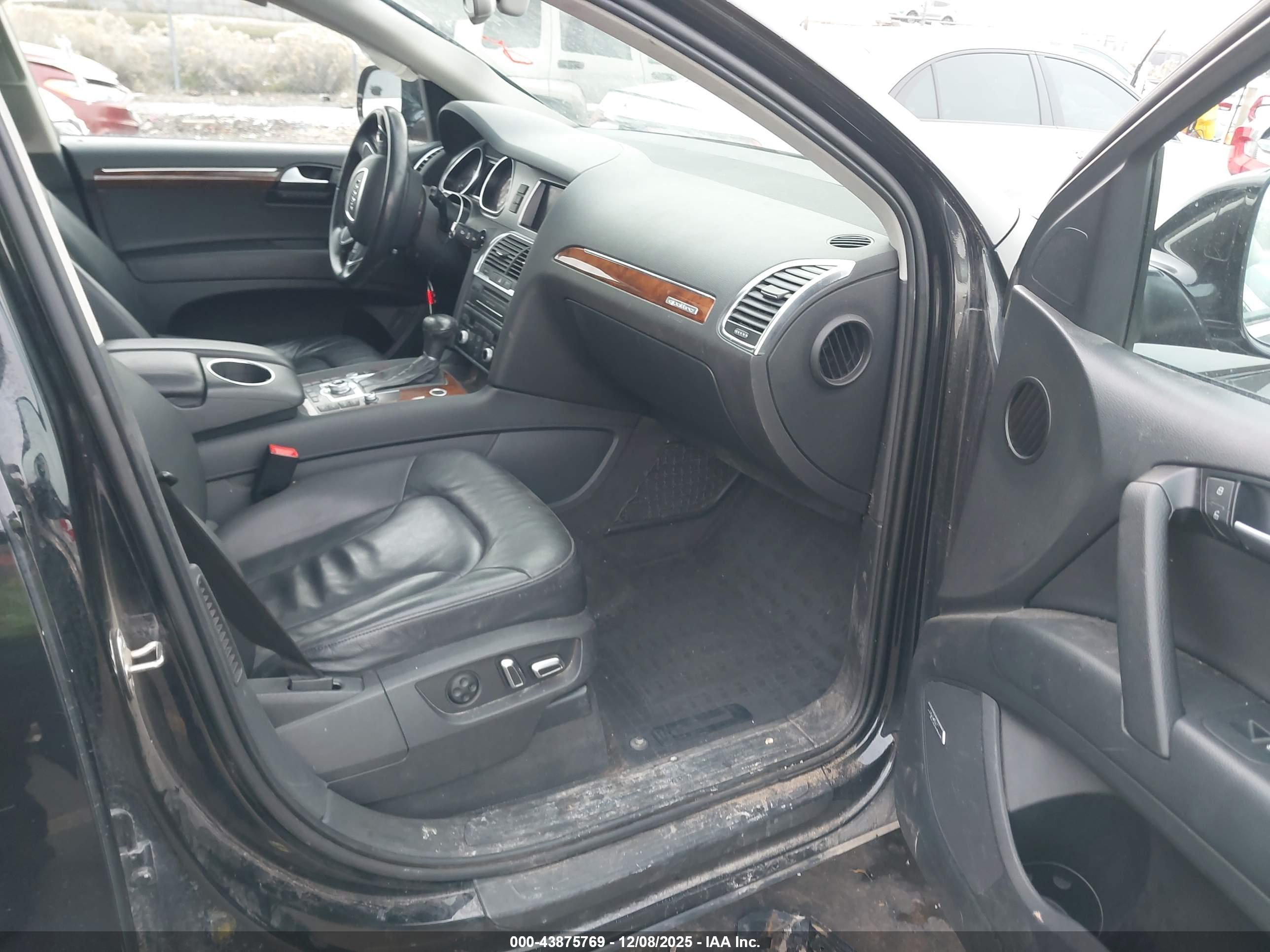 AUDI Q7 image 5