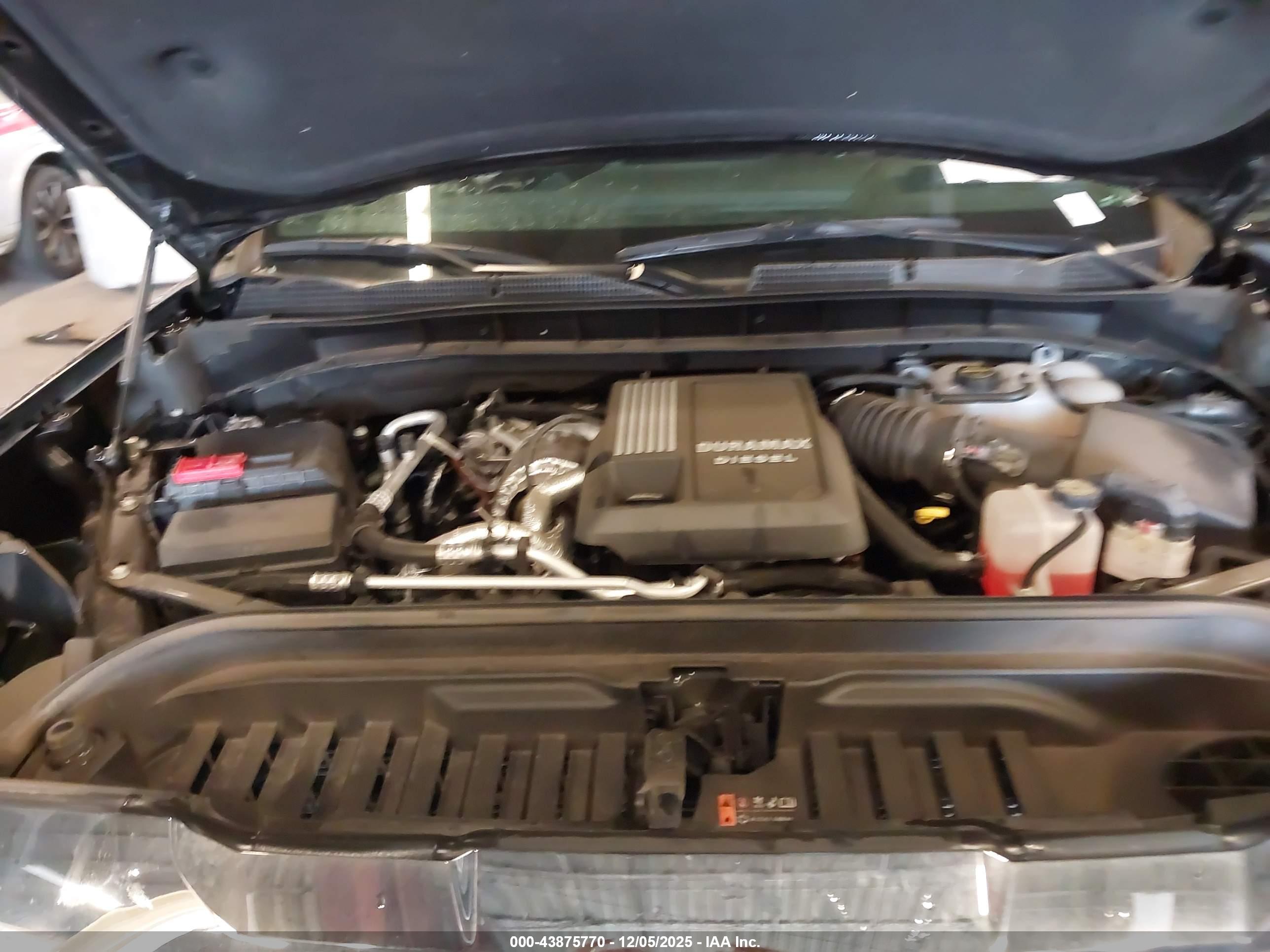 GMC SIERRA image 10