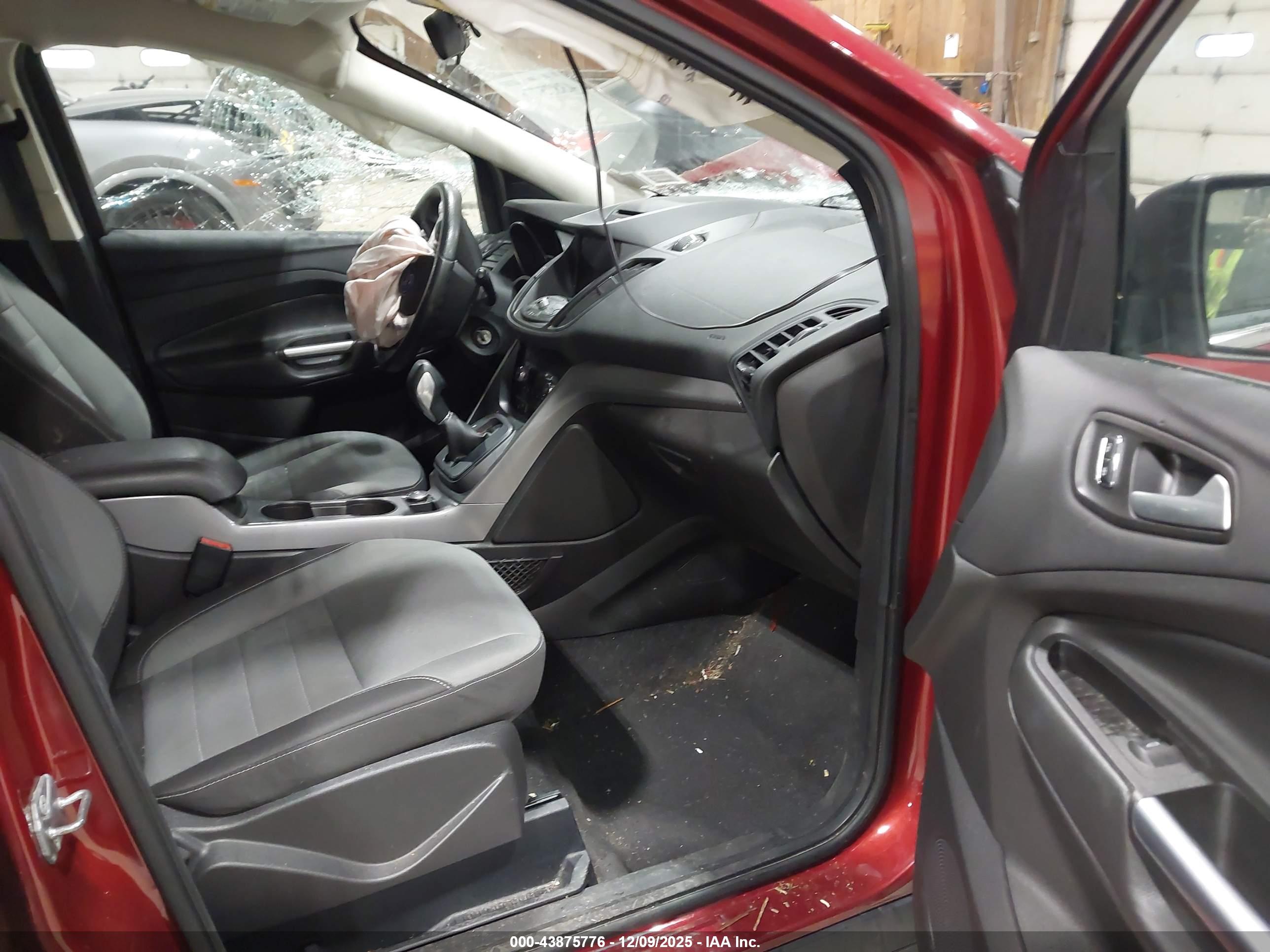 FORD ESCAPE image 5