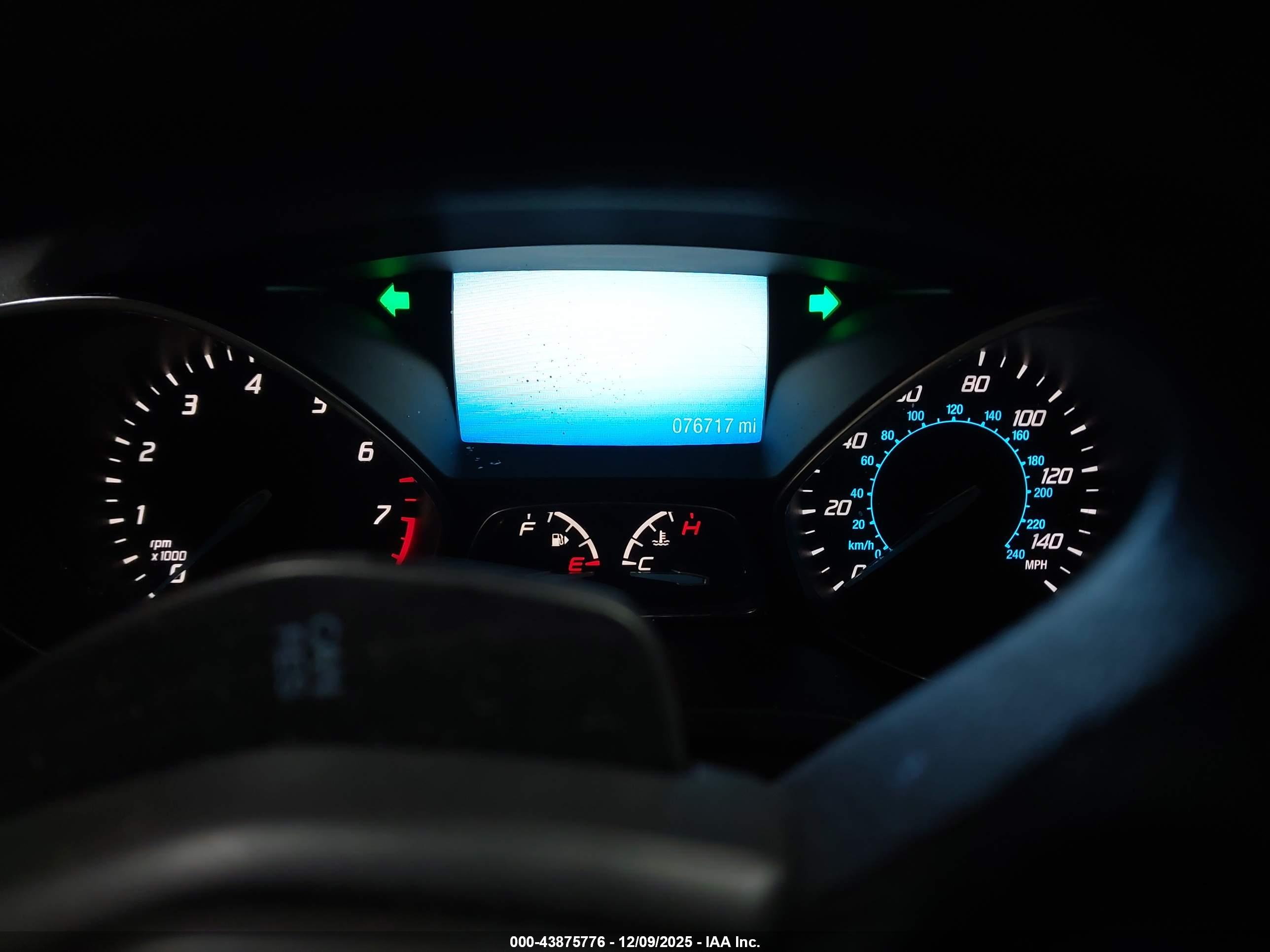 FORD ESCAPE image 7