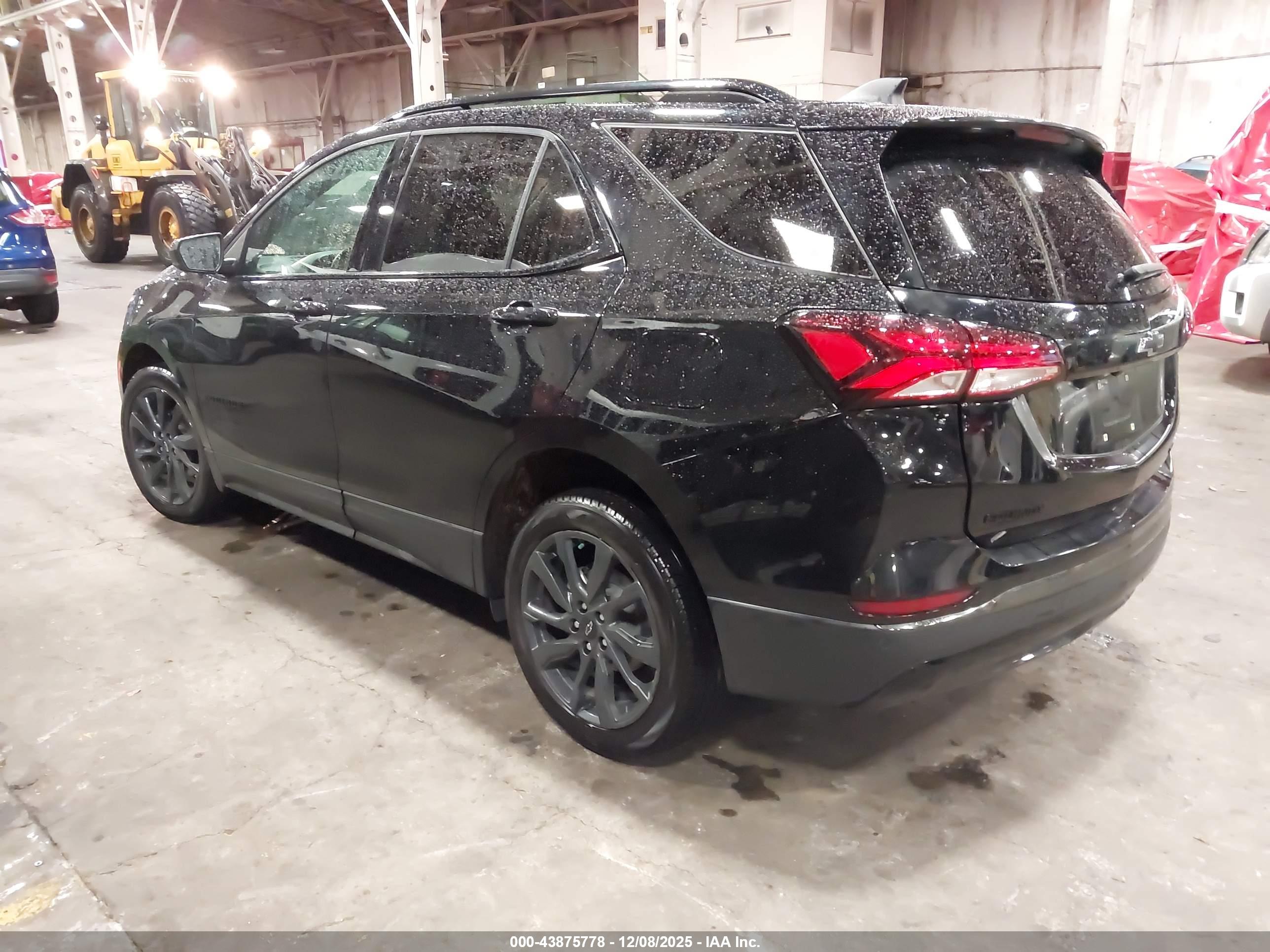 CHEVROLET EQUINOX image 3