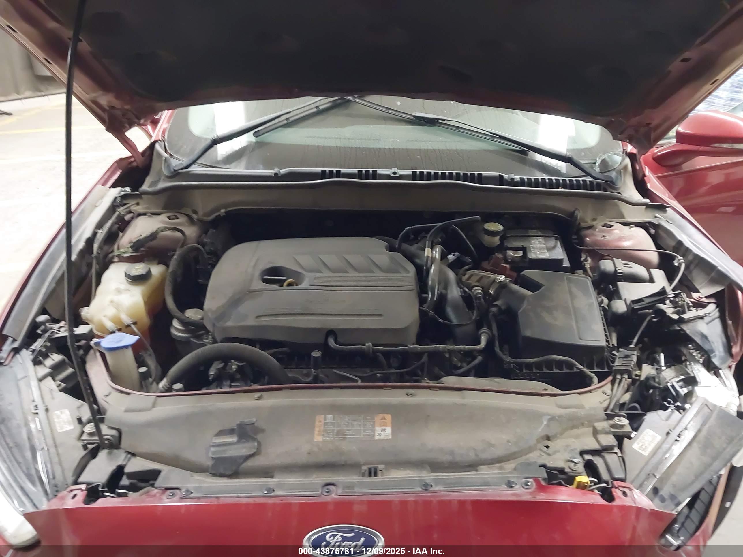 FORD FUSION image 10