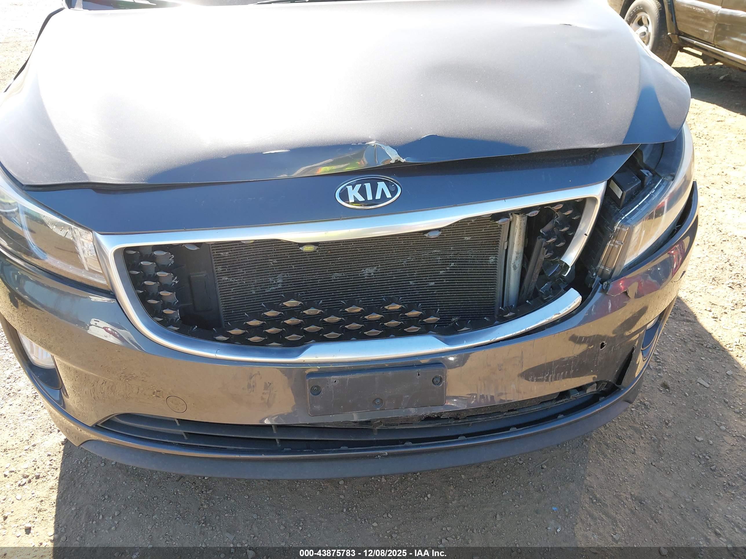 KIA SEDONA image 6