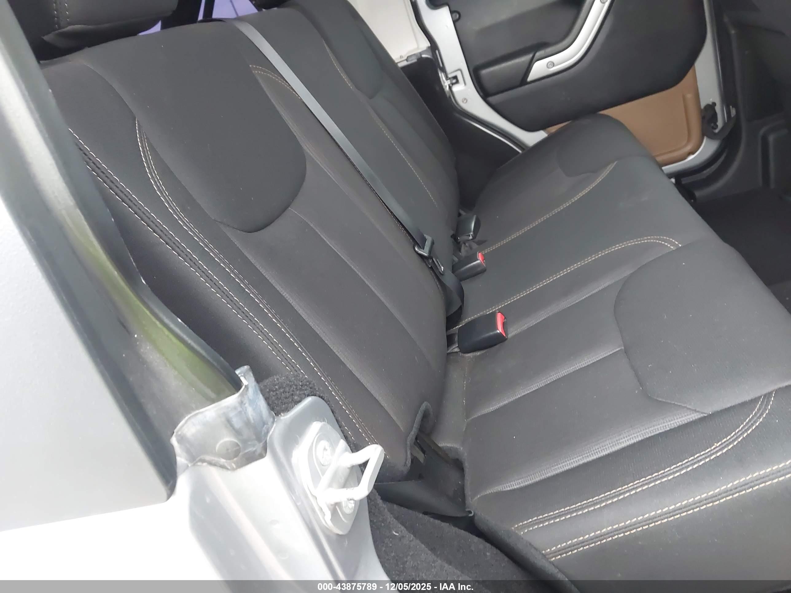 JEEP WRANGLER image 8