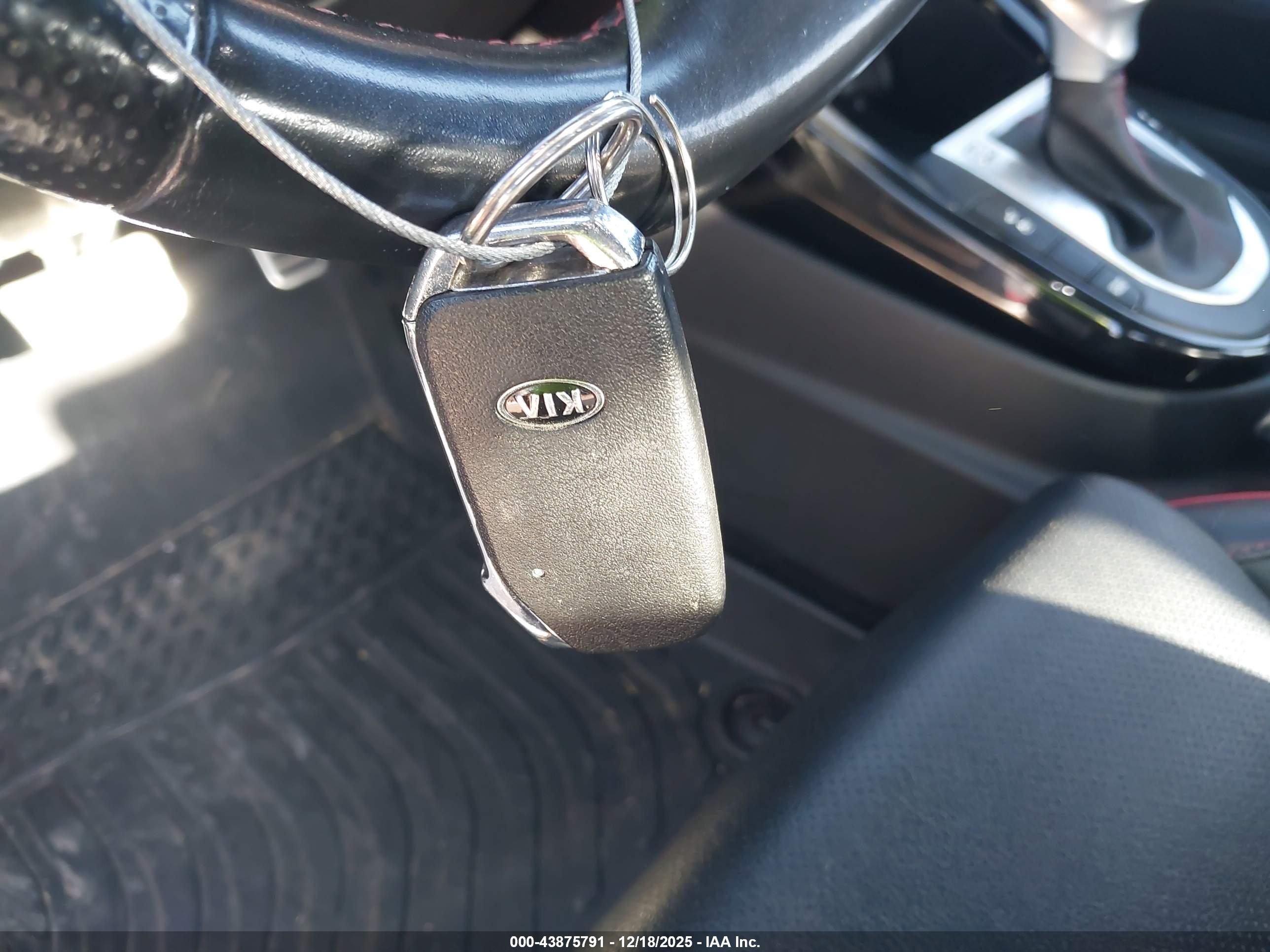 KIA FORTE image 11