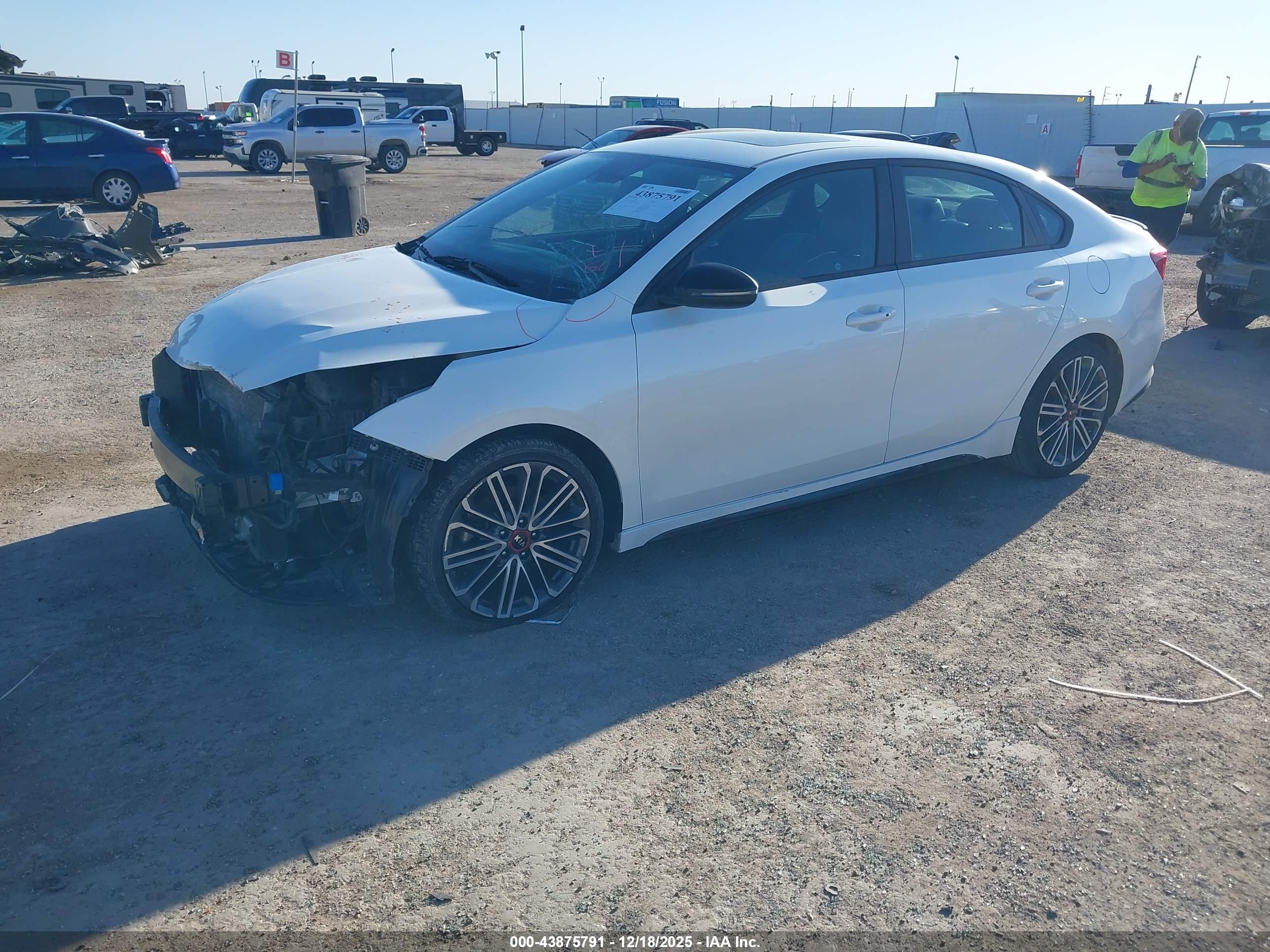 KIA FORTE image 2
