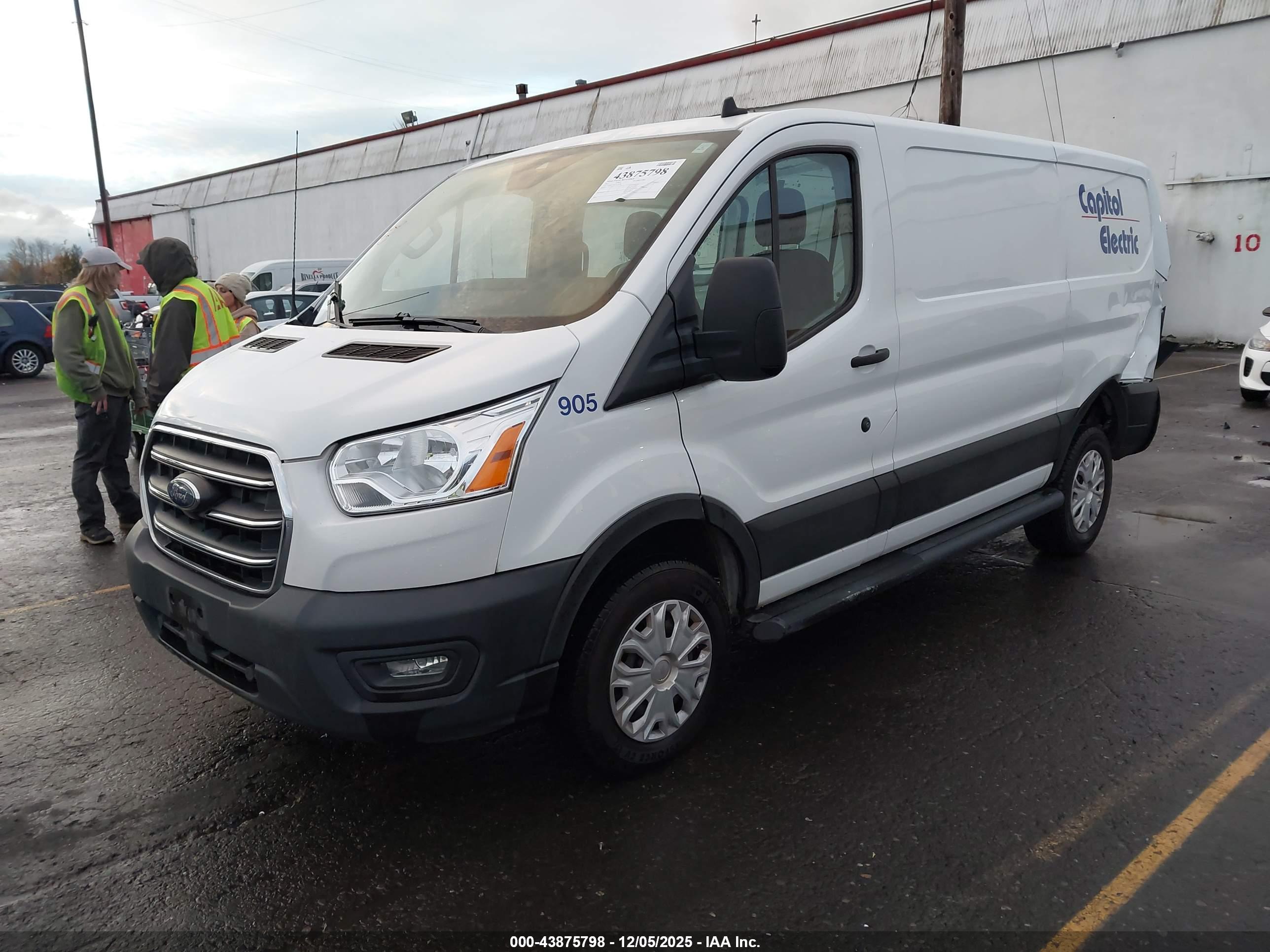 FORD TRANSIT-250 image 2