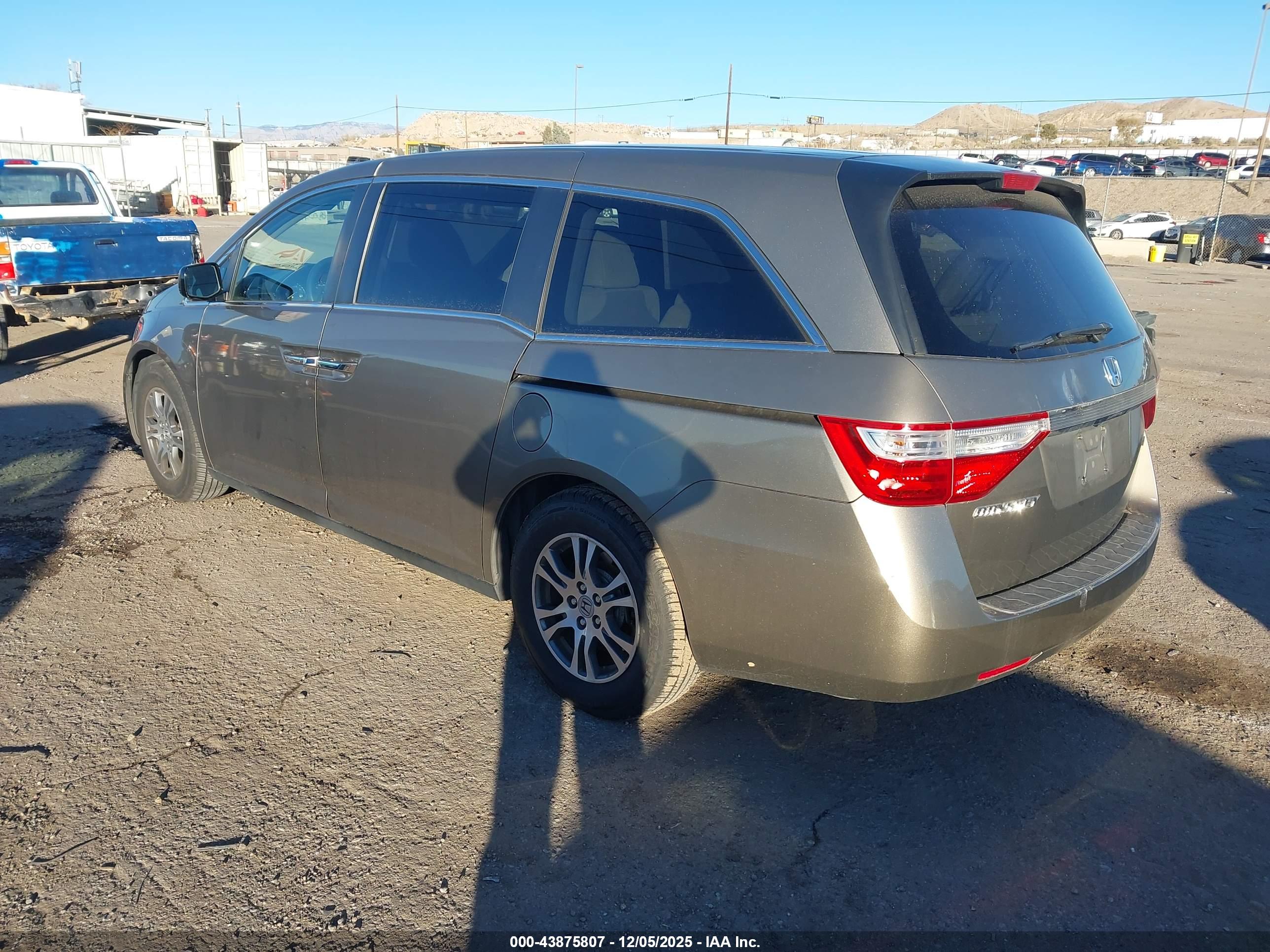HONDA ODYSSEY image 3