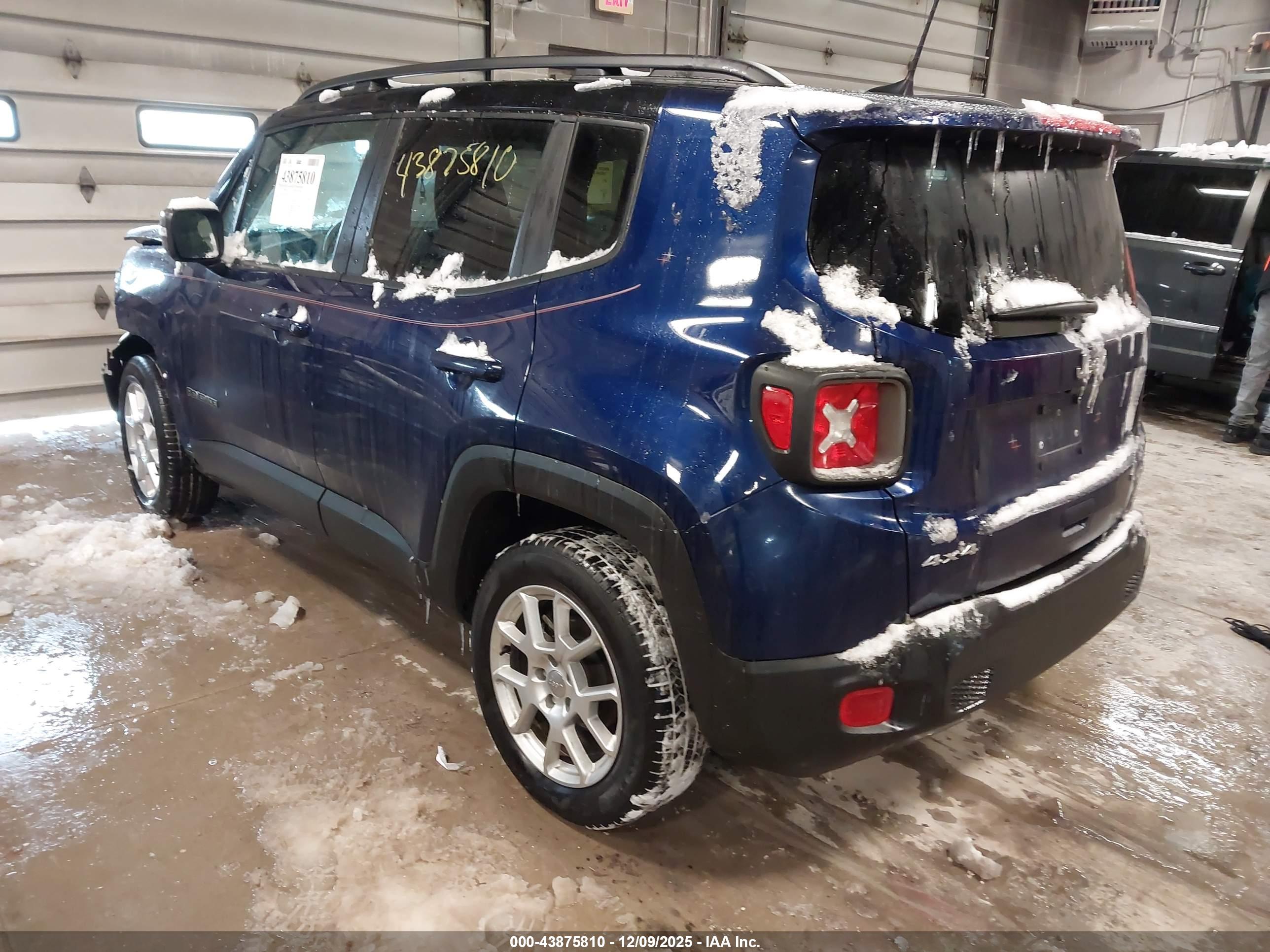 JEEP RENEGADE image 3