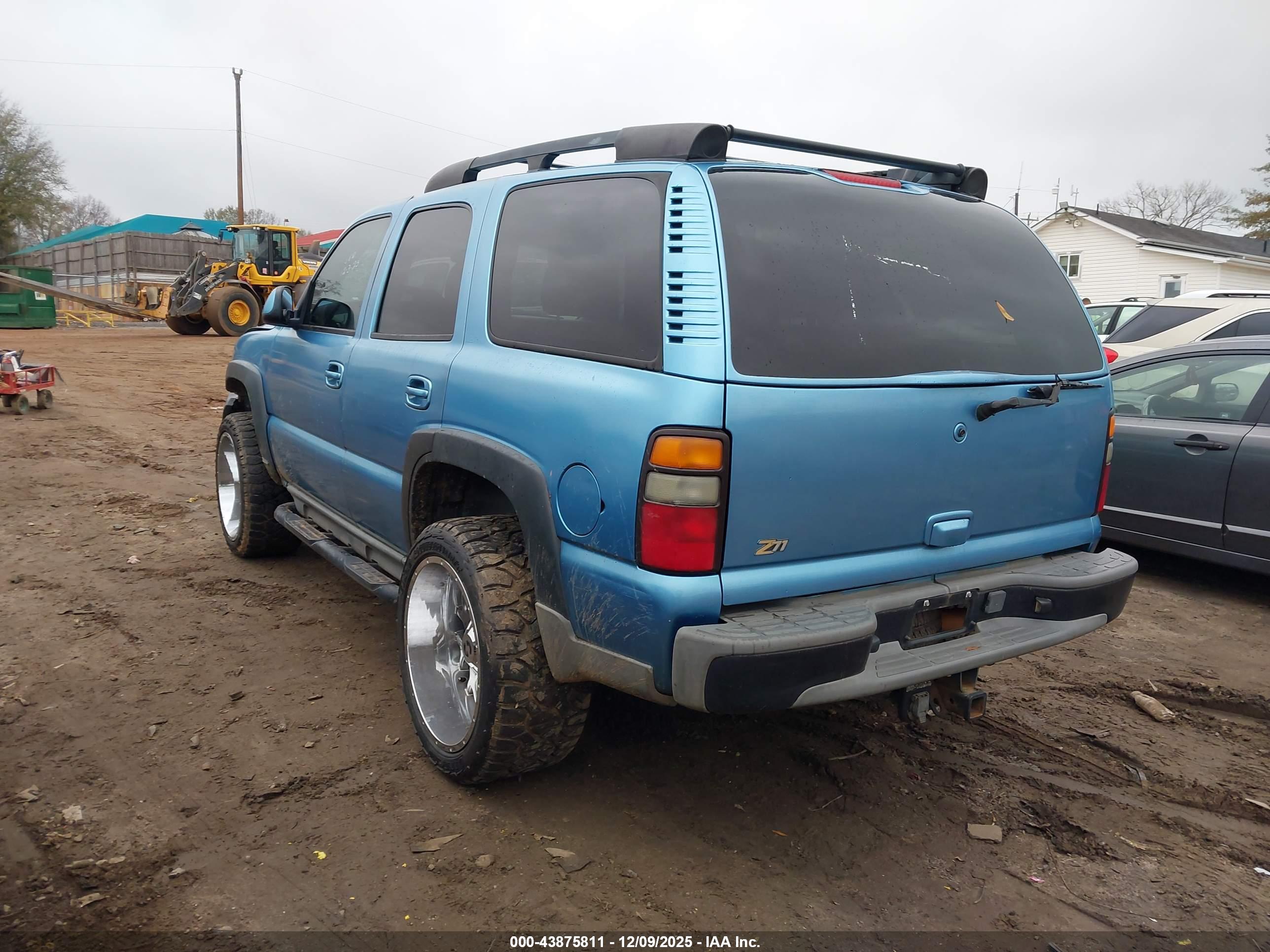 CHEVROLET TAHOE image 3