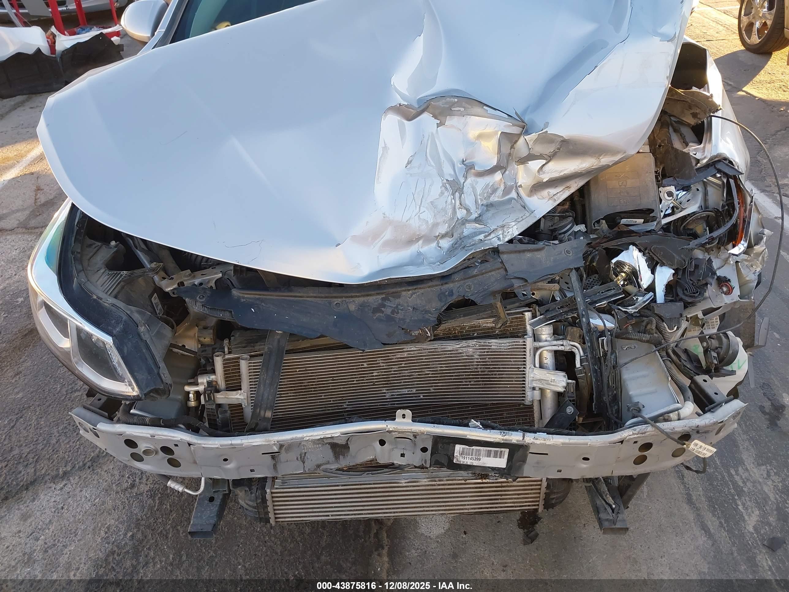 CHEVROLET CRUZE image 6