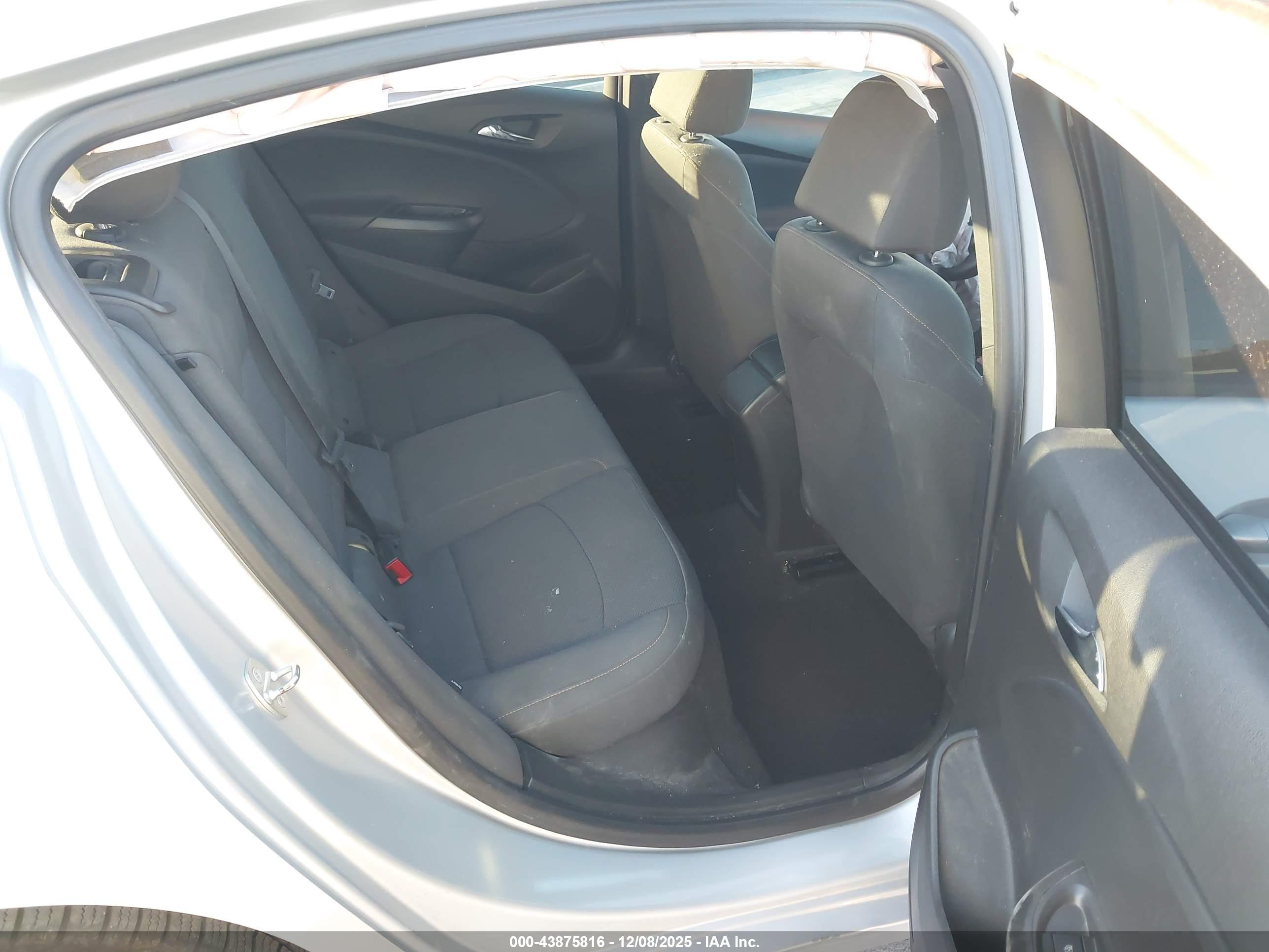 CHEVROLET CRUZE image 8