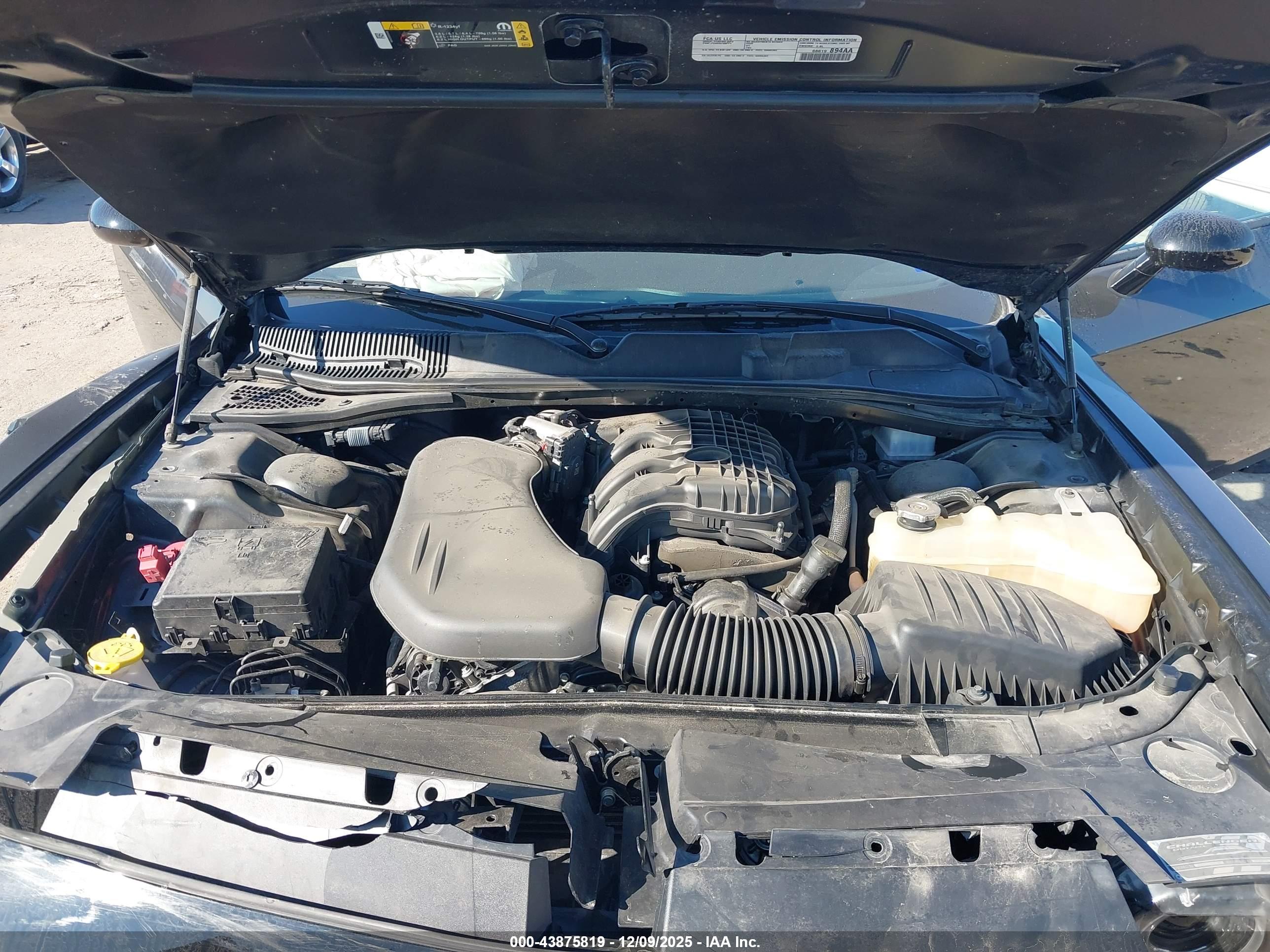 DODGE CHALLENGER image 10