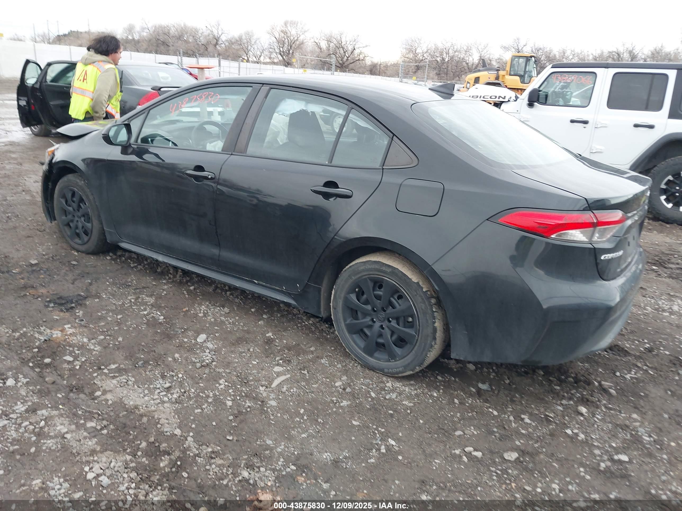 TOYOTA COROLLA image 3