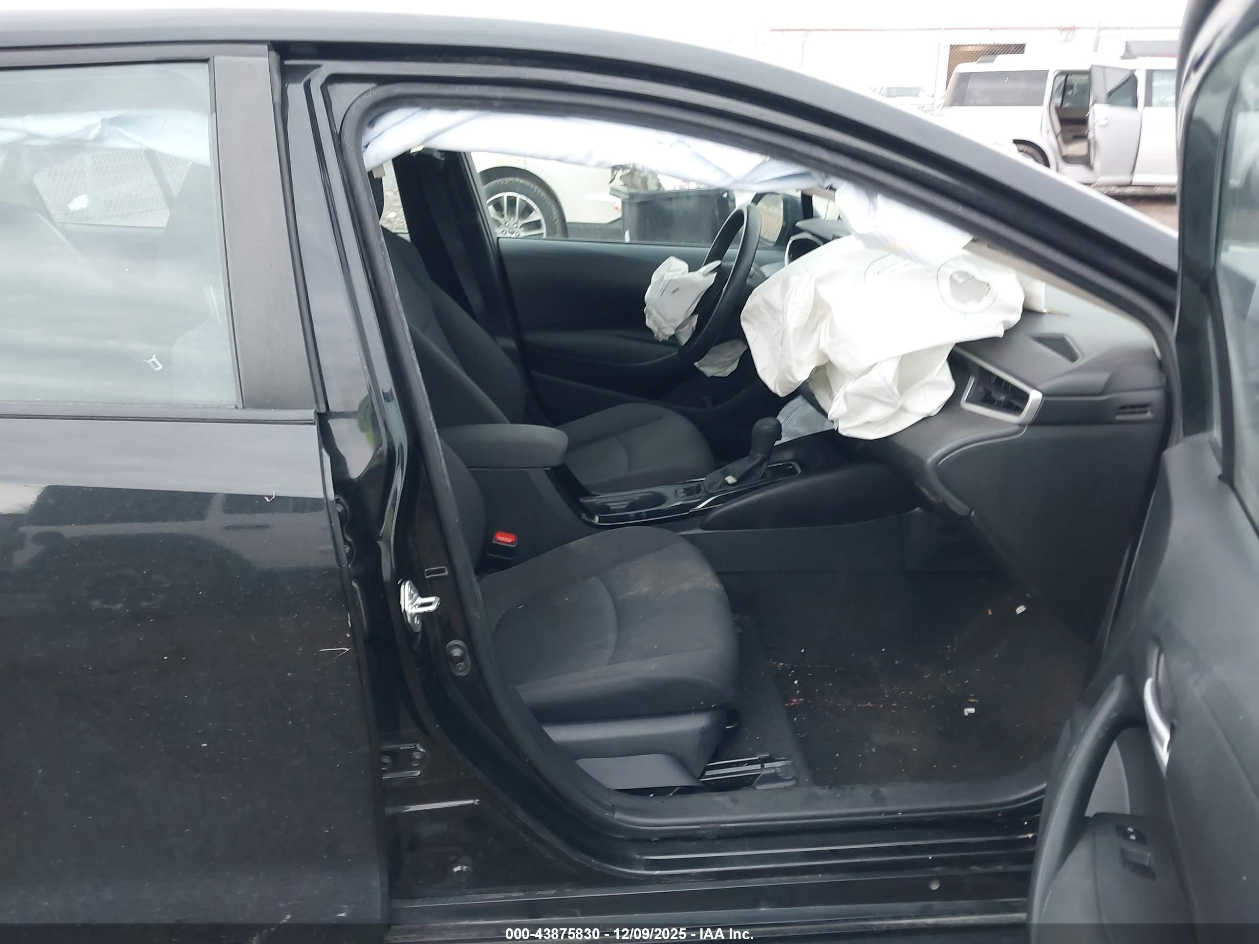 TOYOTA COROLLA image 5