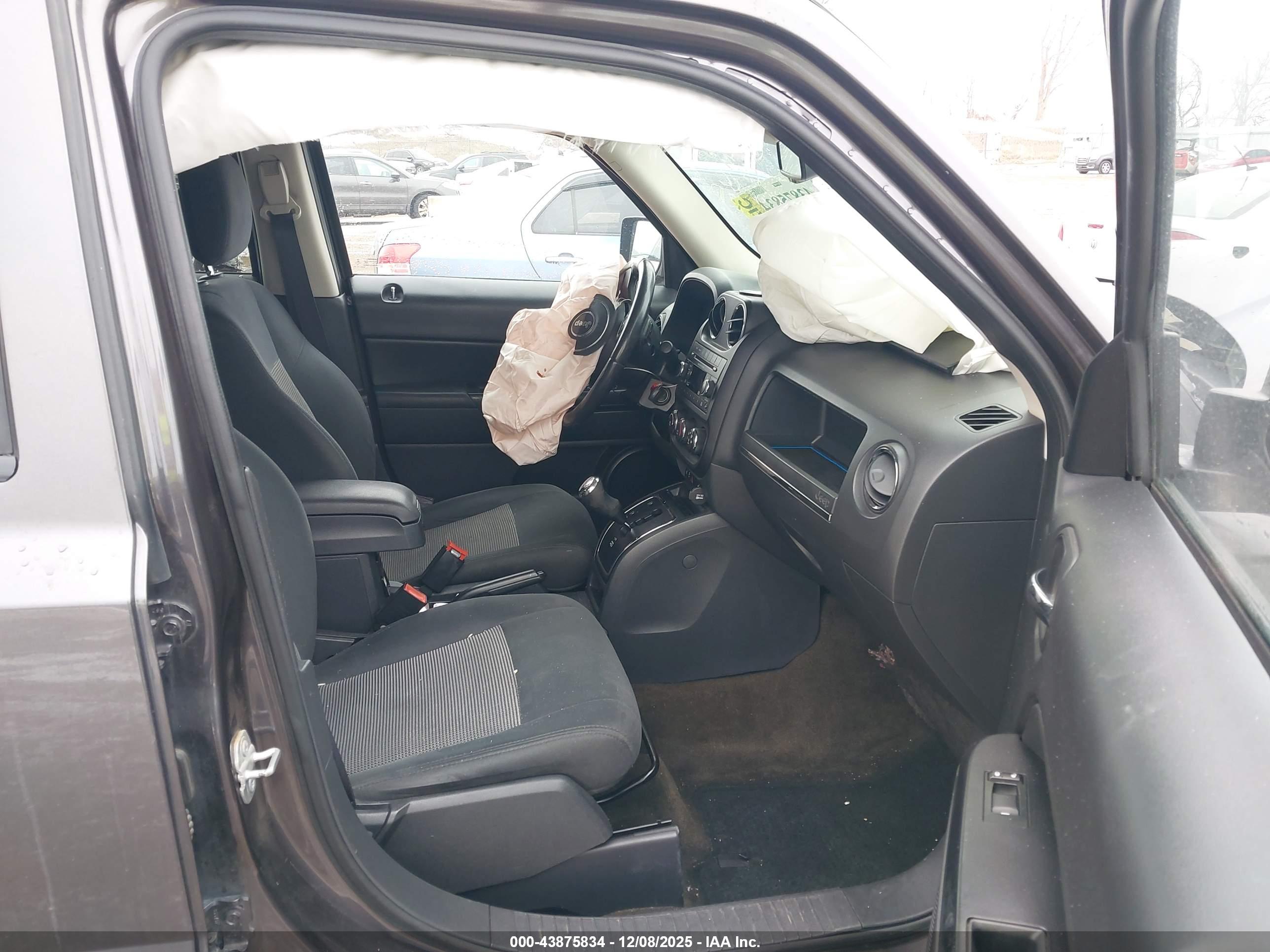 JEEP PATRIOT image 5