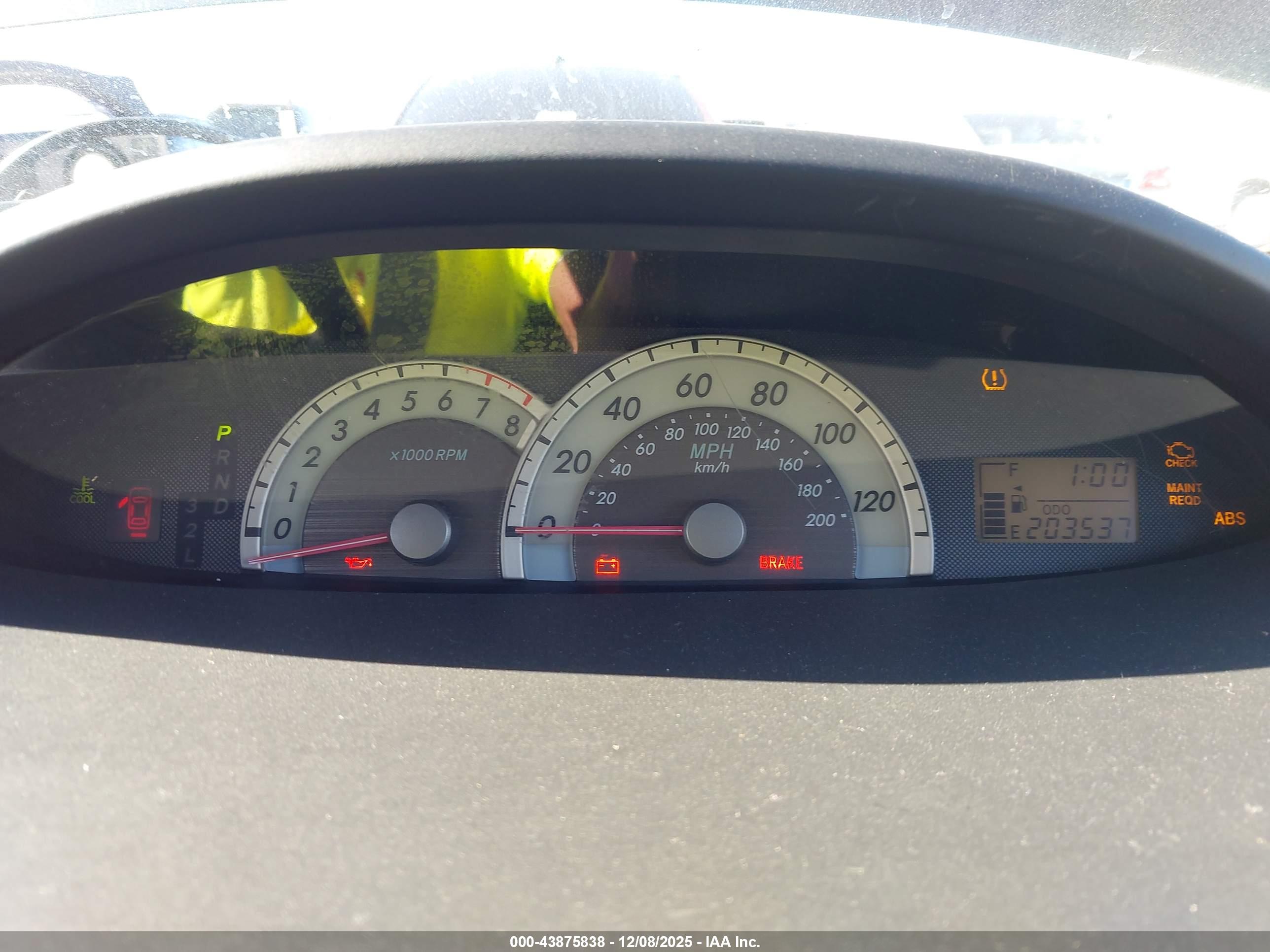 TOYOTA YARIS image 7