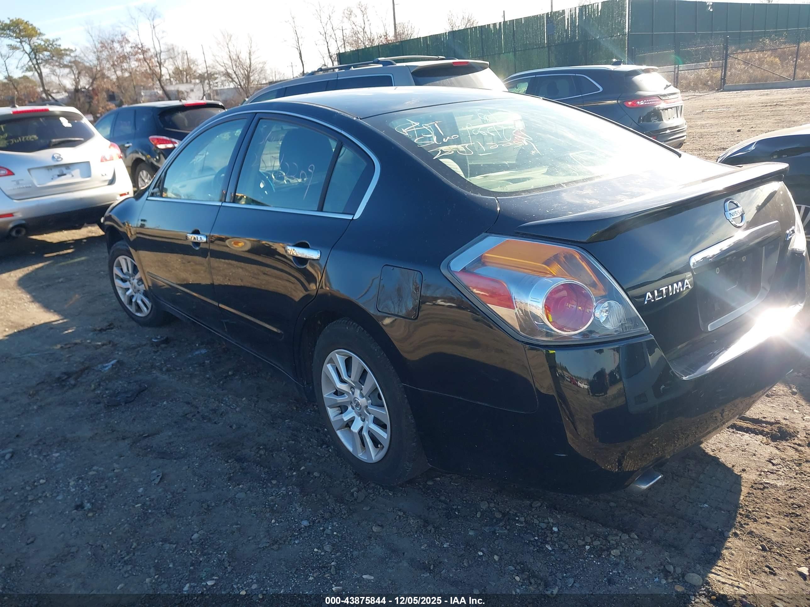 NISSAN ALTIMA image 3