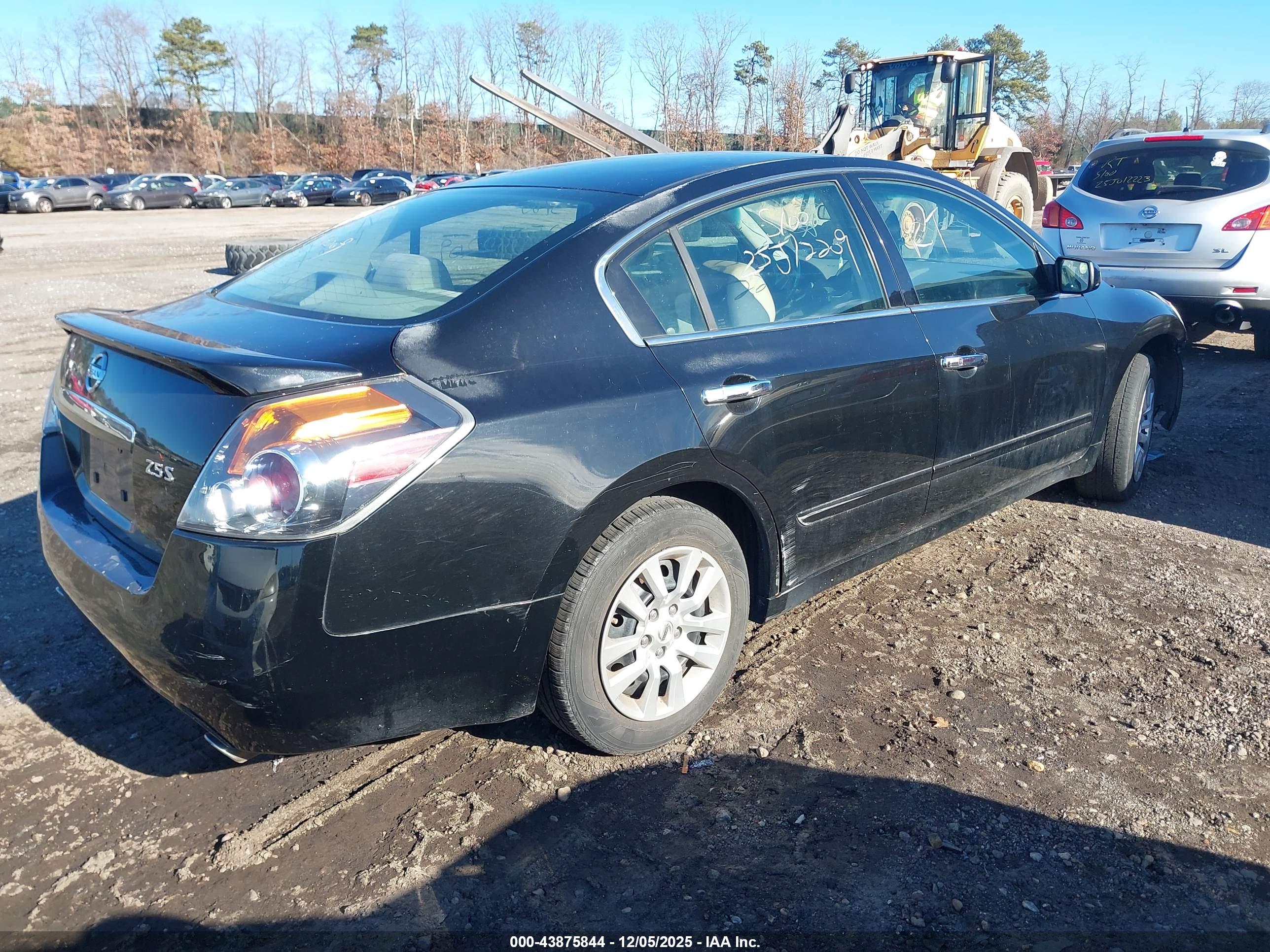 NISSAN ALTIMA image 4