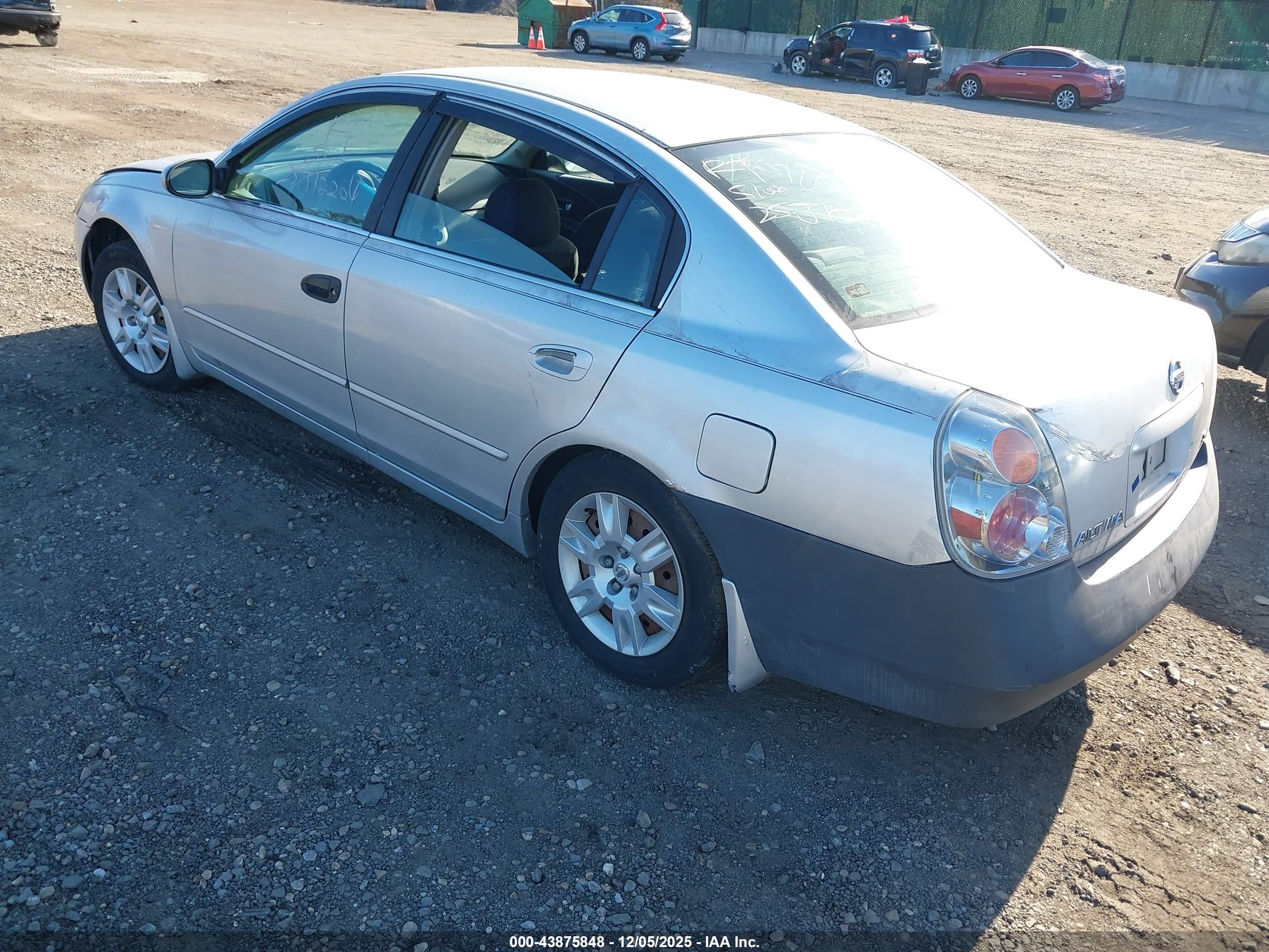 NISSAN ALTIMA image 3