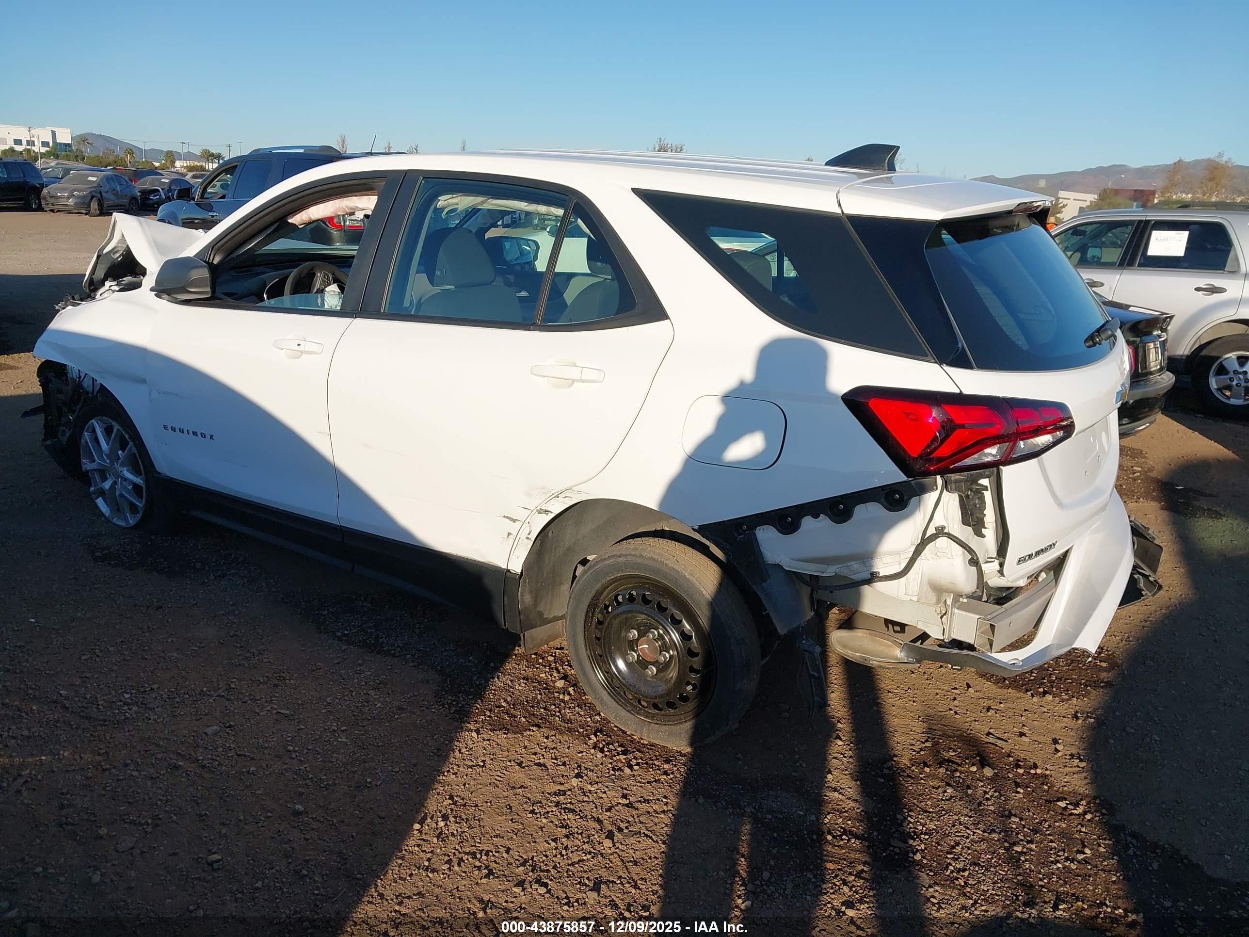 CHEVROLET EQUINOX image 3