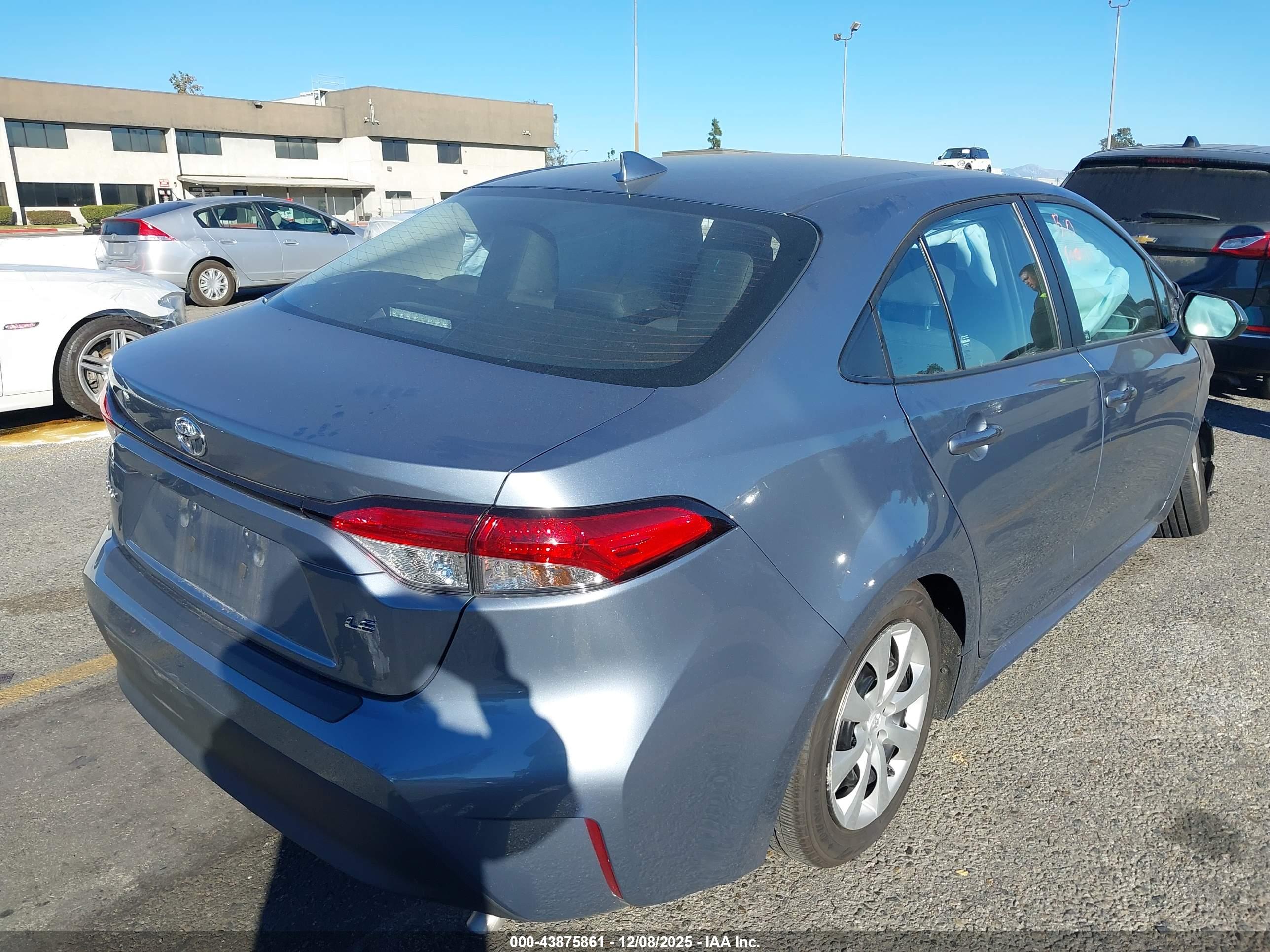 TOYOTA COROLLA image 4
