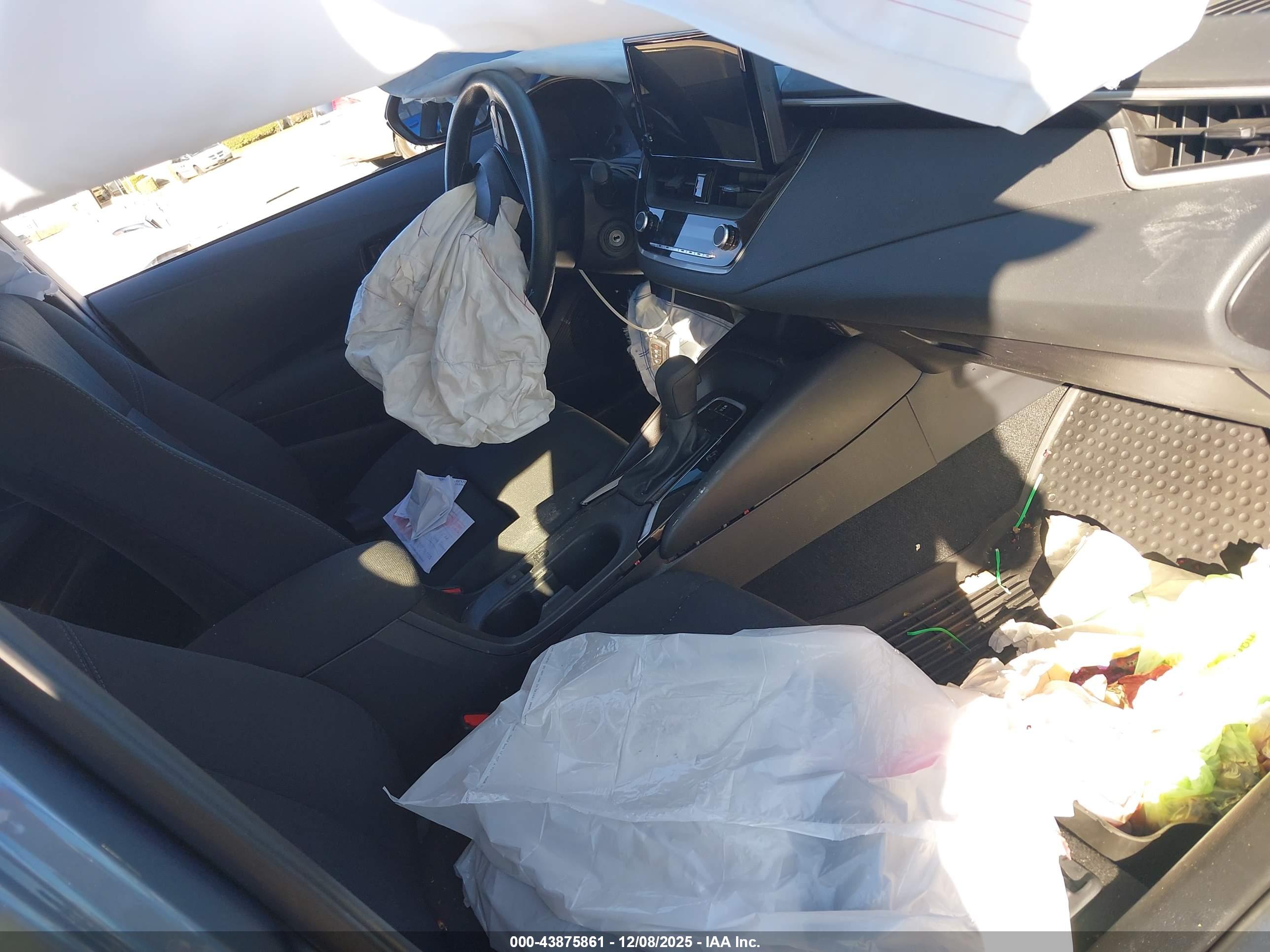 TOYOTA COROLLA image 5
