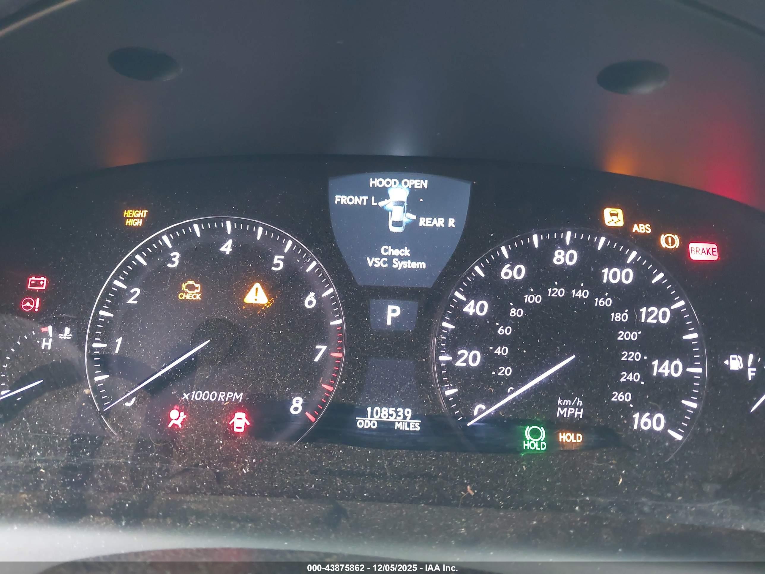 LEXUS LS image 7