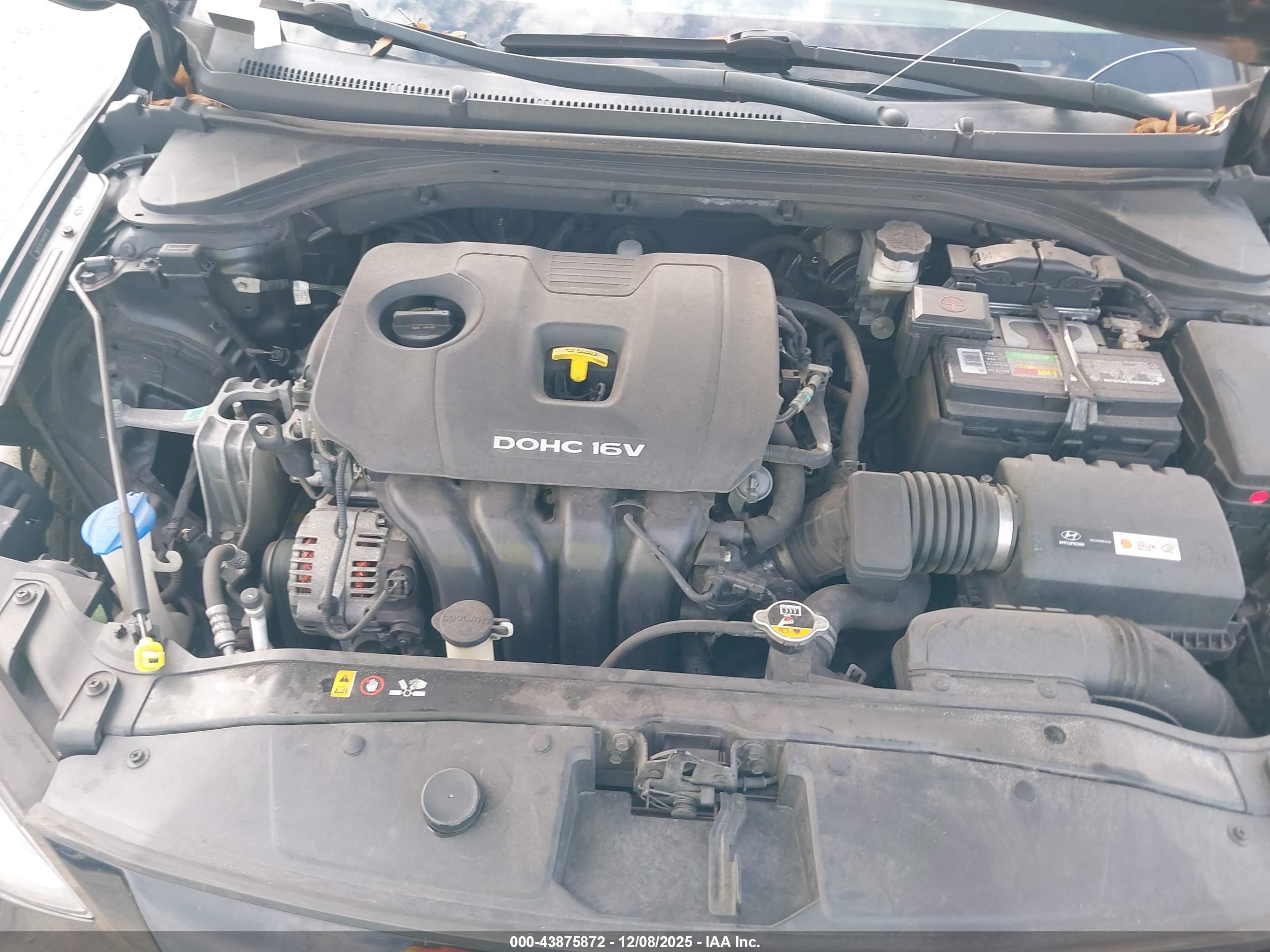 HYUNDAI ELANTRA image 10